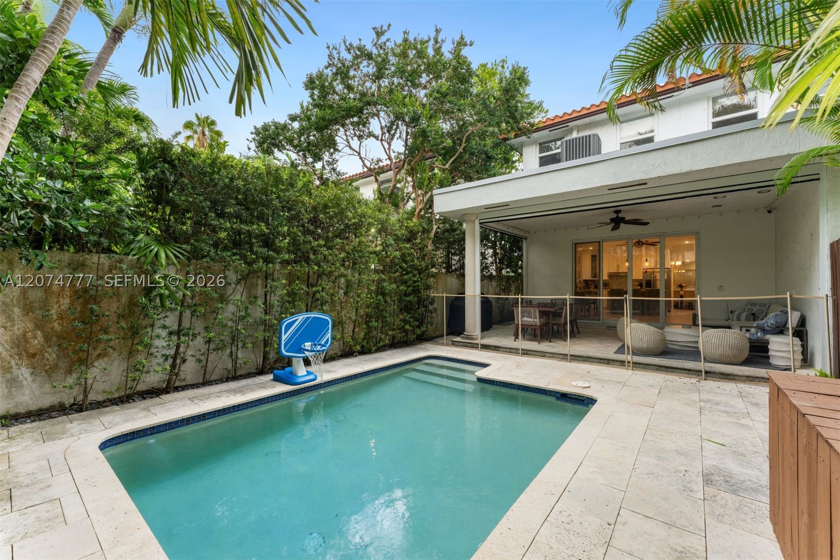 3068 Shipping Ave Coconut Grove, FL 33133