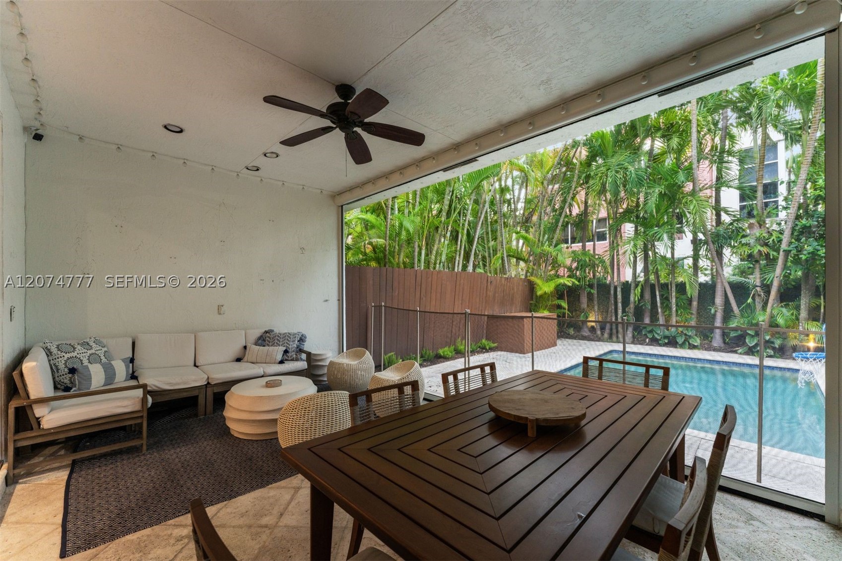 3068 Shipping Ave Coconut Grove, FL 33133