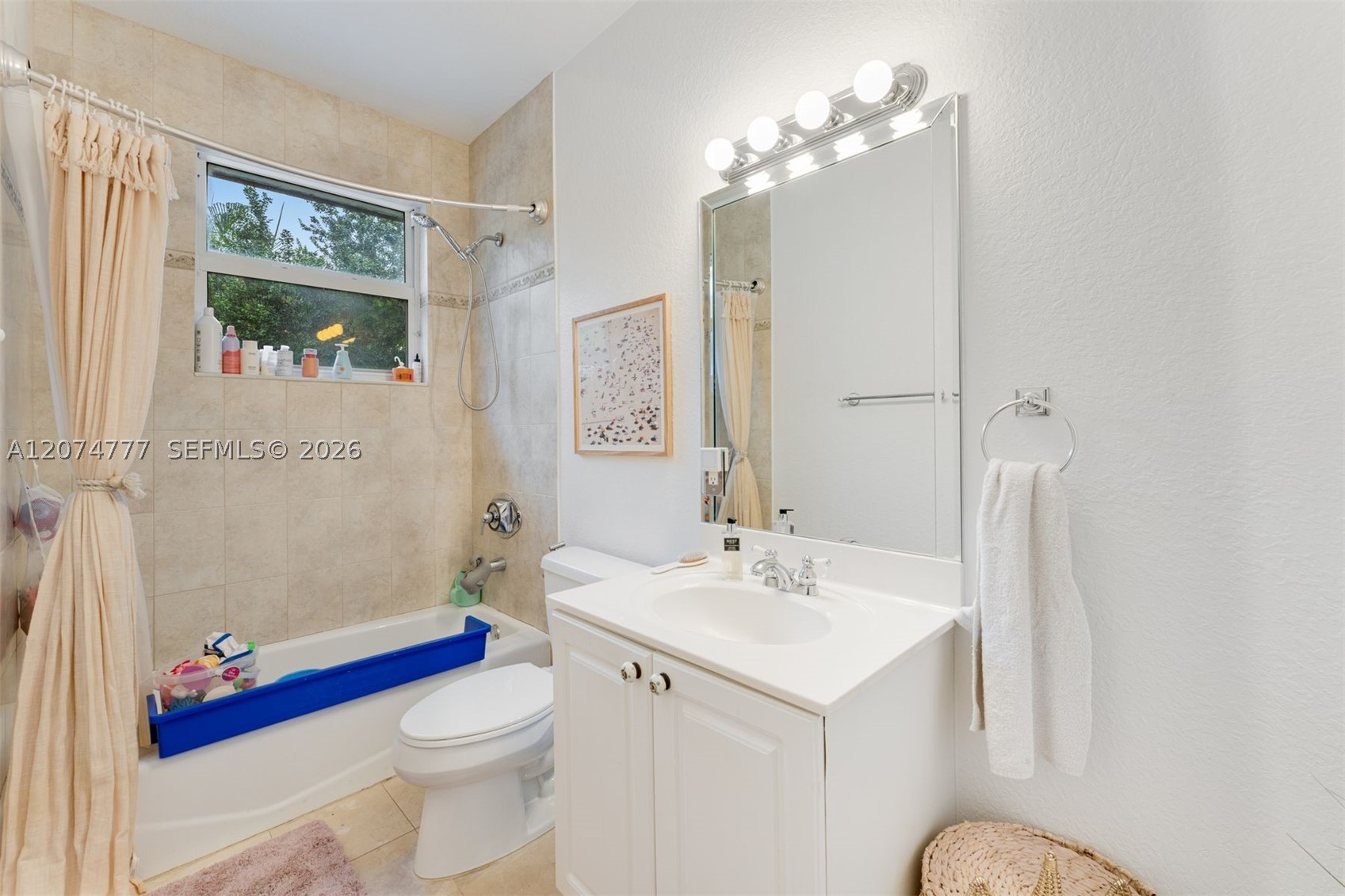 3068 Shipping Ave Coconut Grove, FL 33133