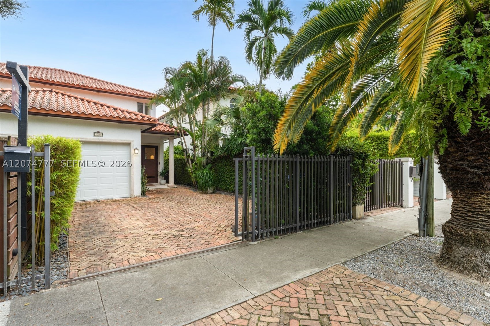 3068 Shipping Ave Coconut Grove, FL 33133