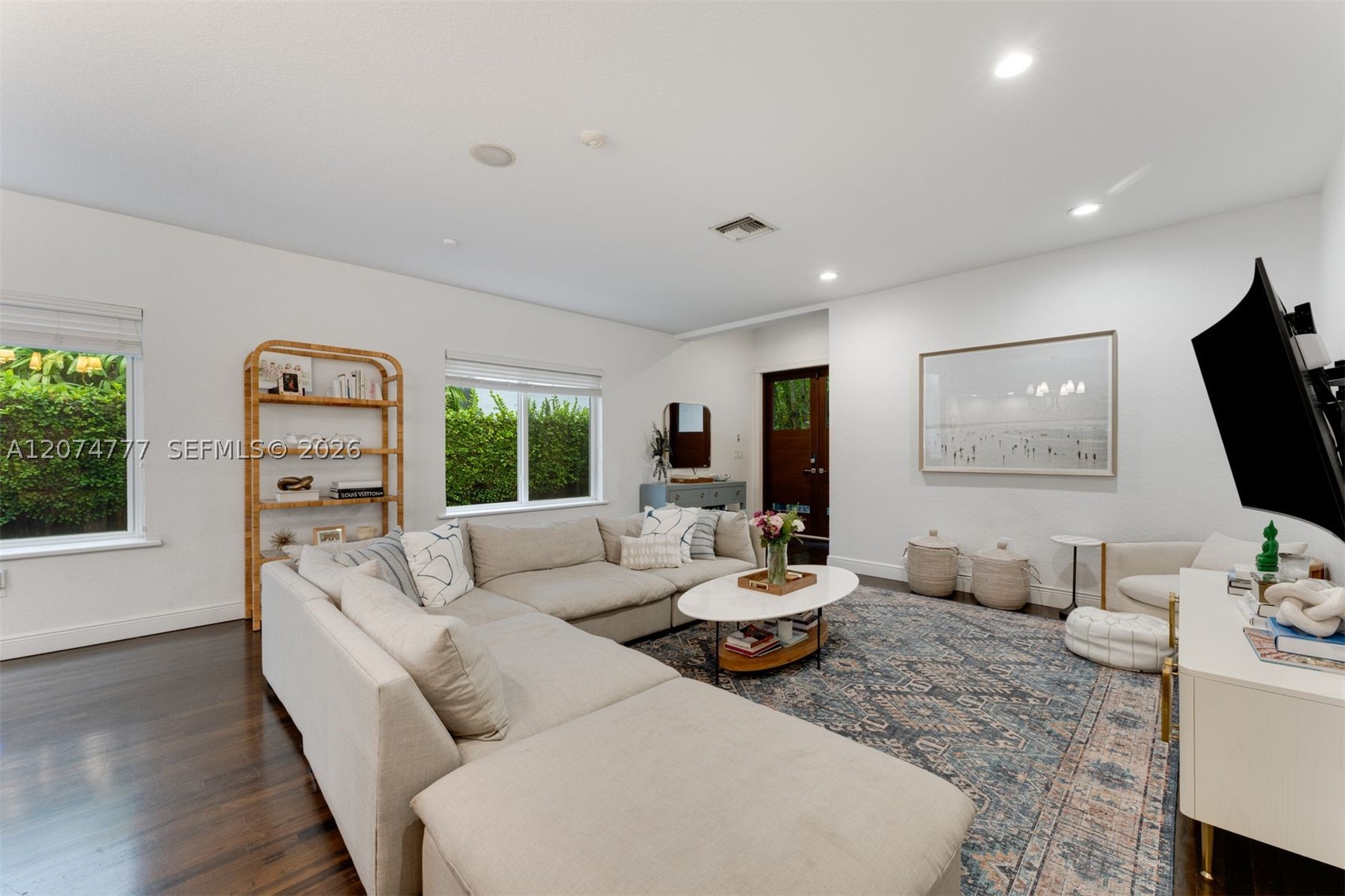 3068 Shipping Ave Coconut Grove, FL 33133