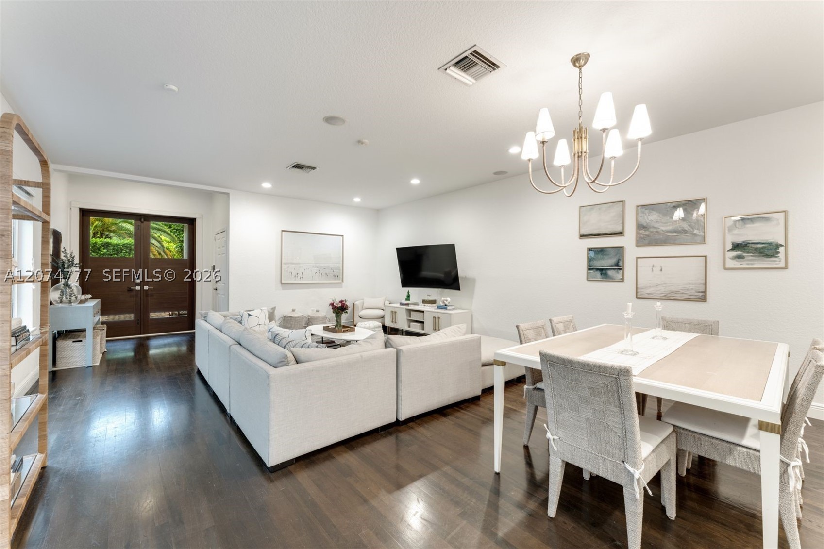 3068 Shipping Ave Coconut Grove, FL 33133