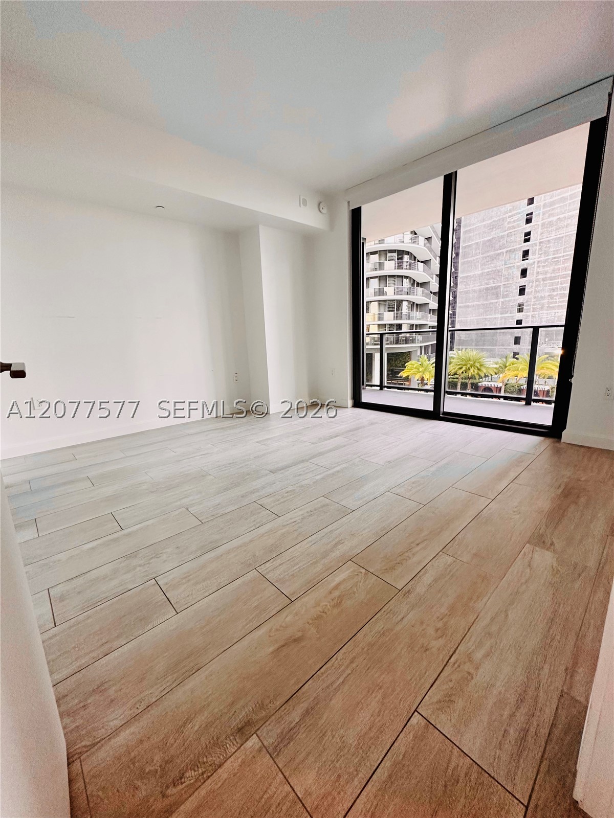 image Brickell Heights East12