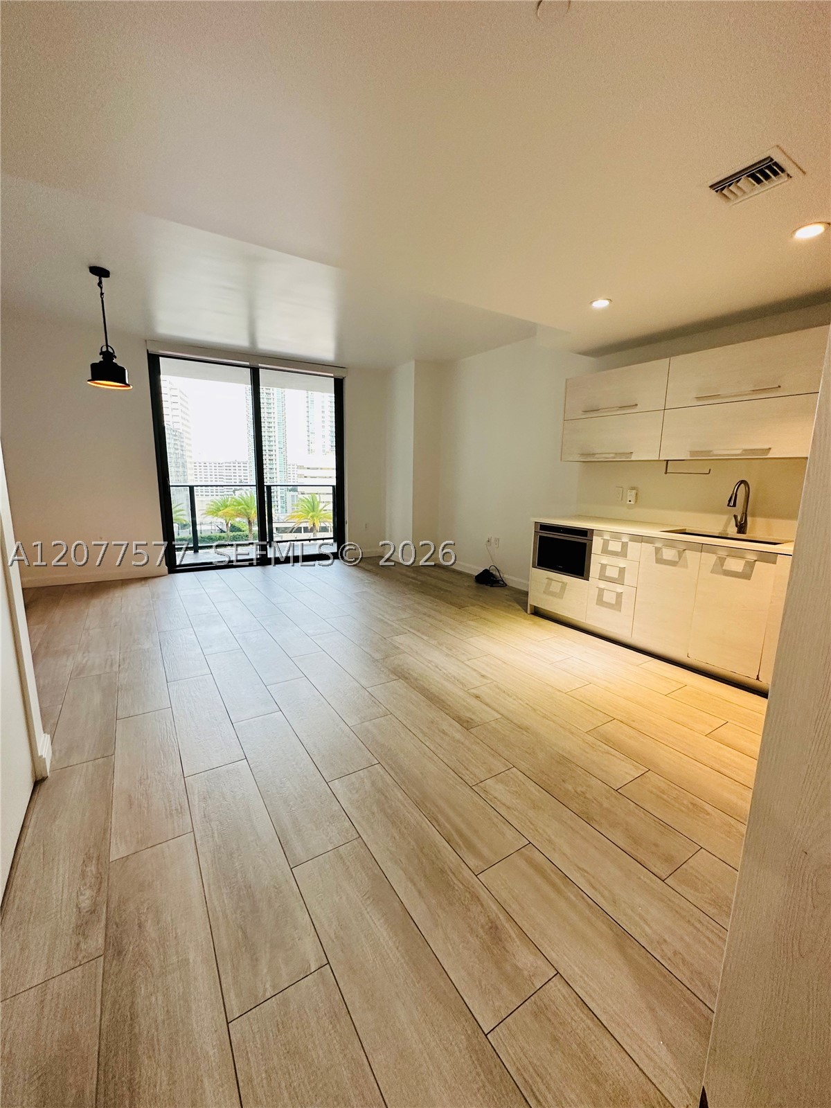 image Brickell Heights East7