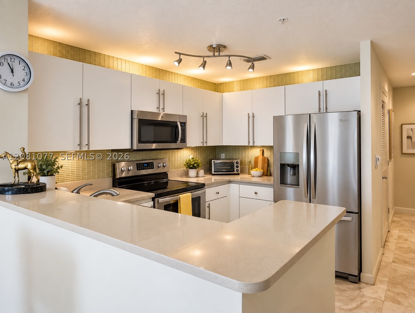 image Ten Aragon Condo2