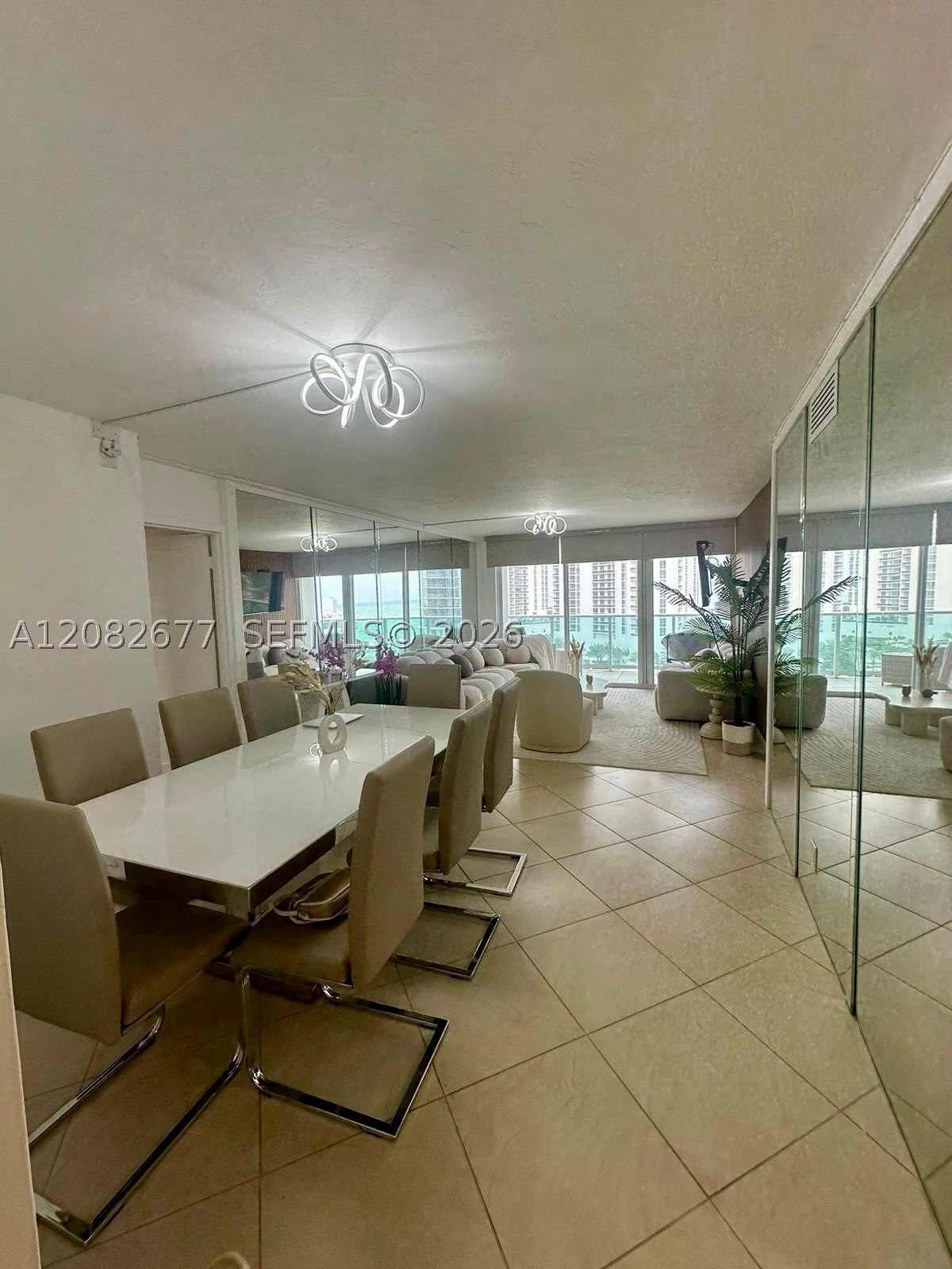 image Arlen House East13