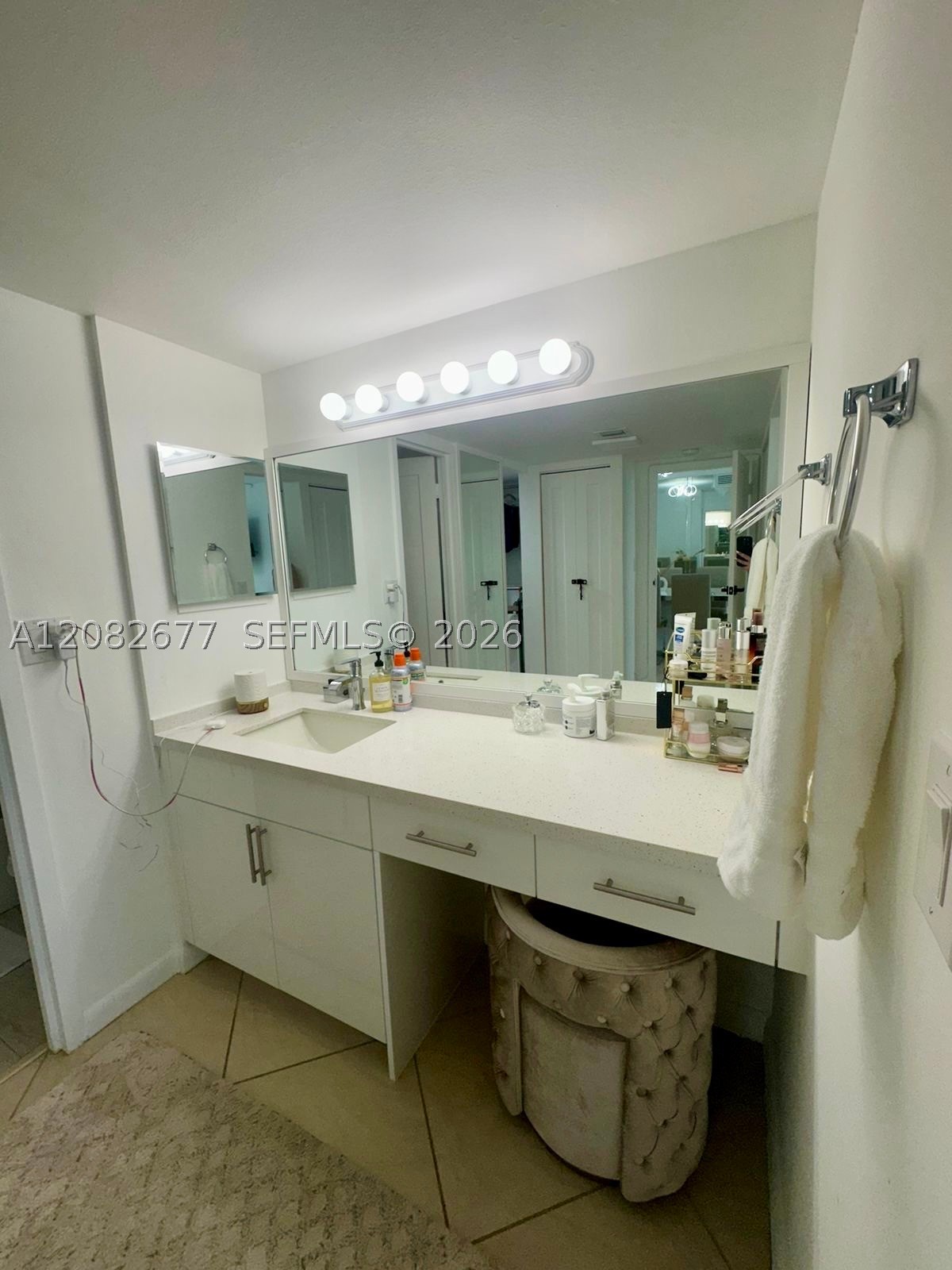 image Arlen House East19