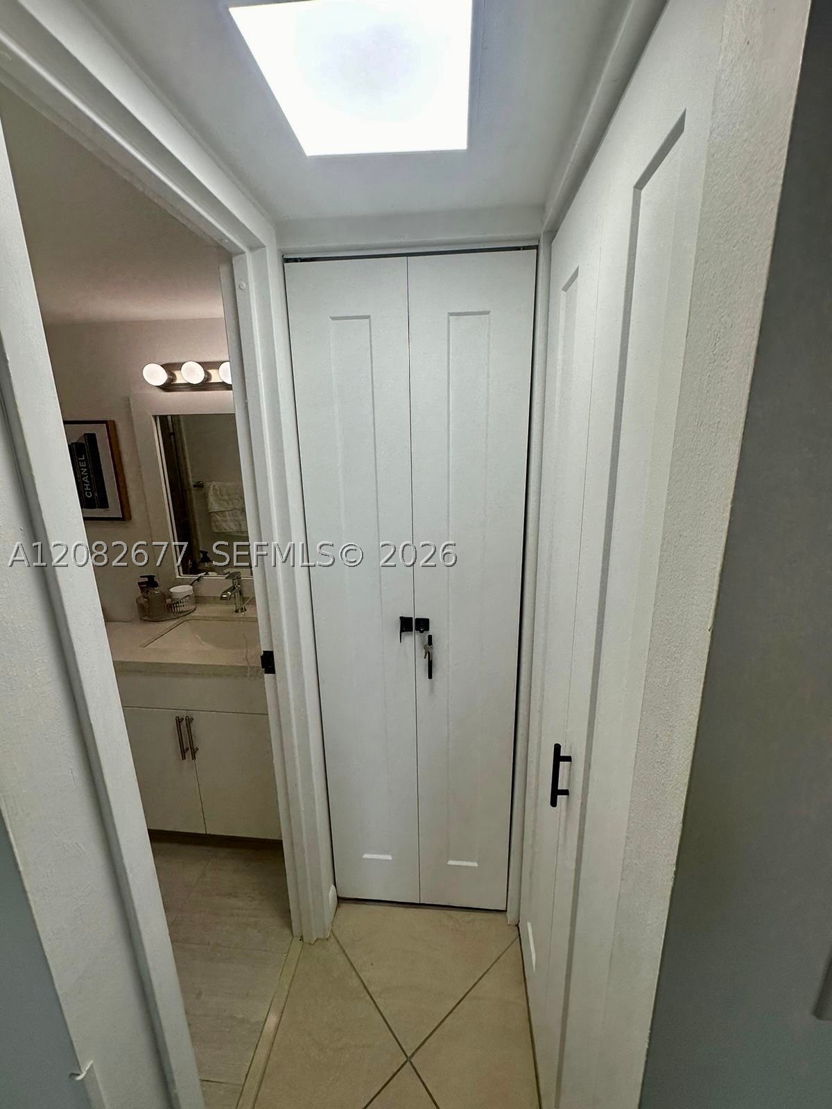image Arlen House East22