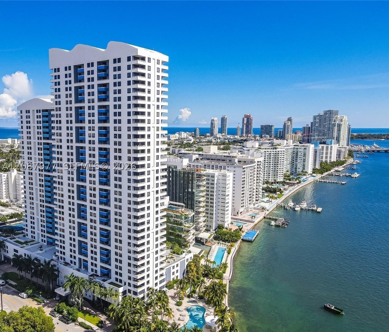 1330 West Ave #702