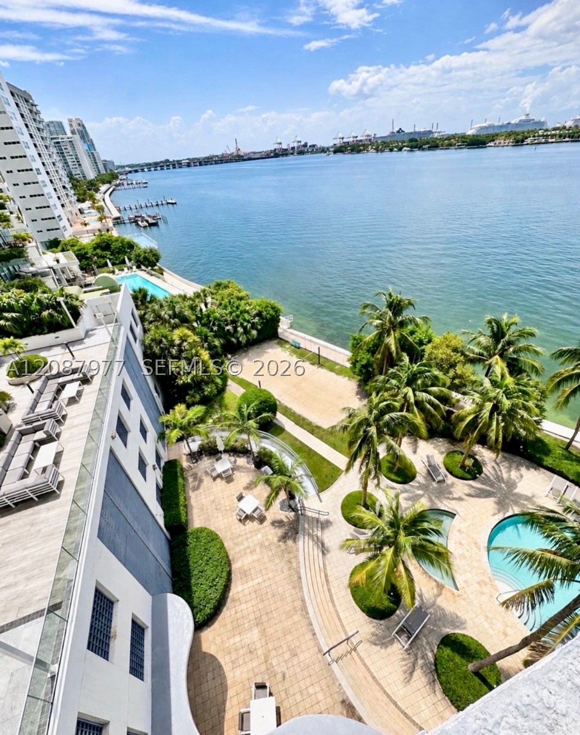 image The Waverly at South Beach12