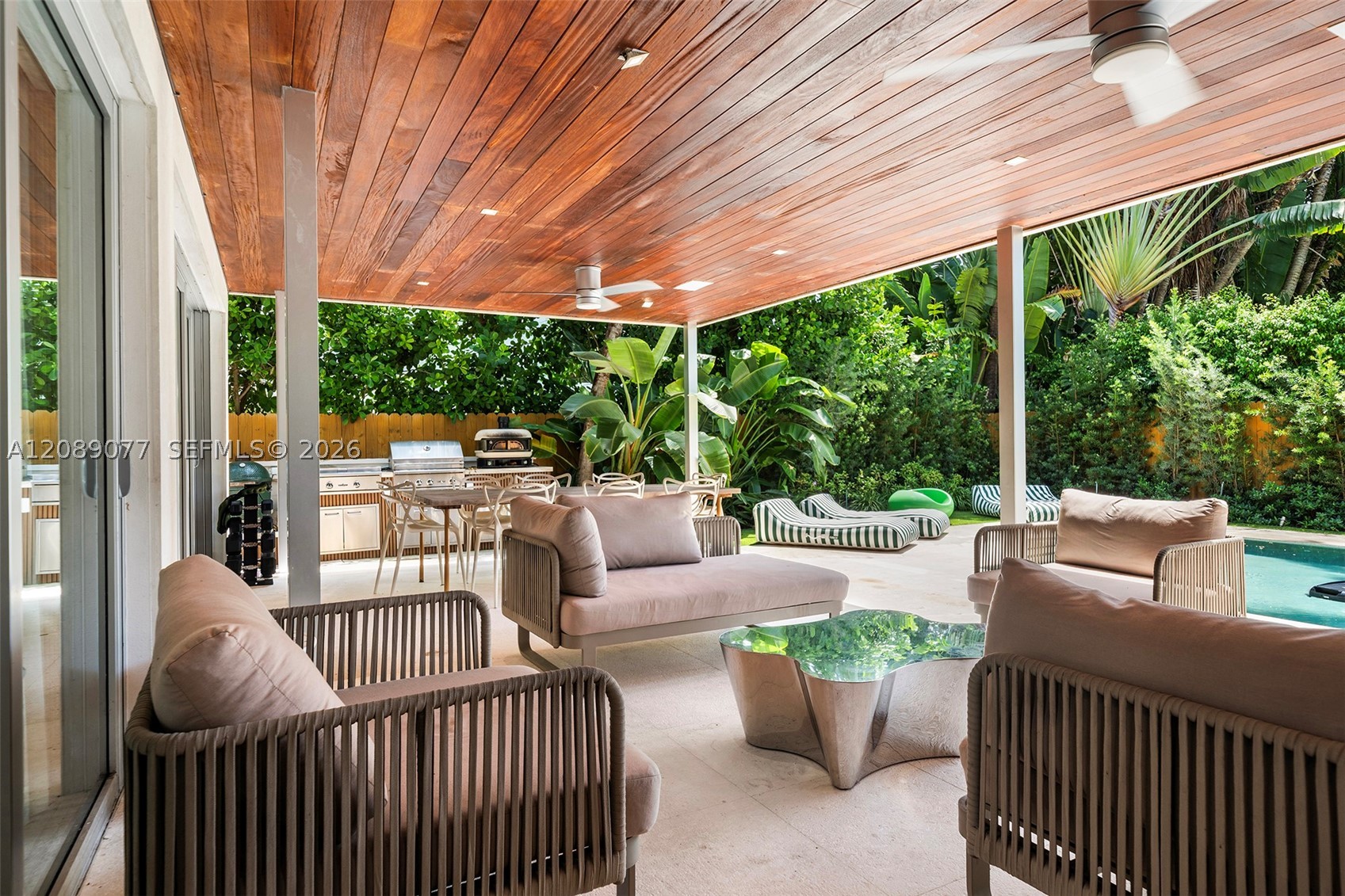 110 Venetian Way Miami Beach, FL 33139
