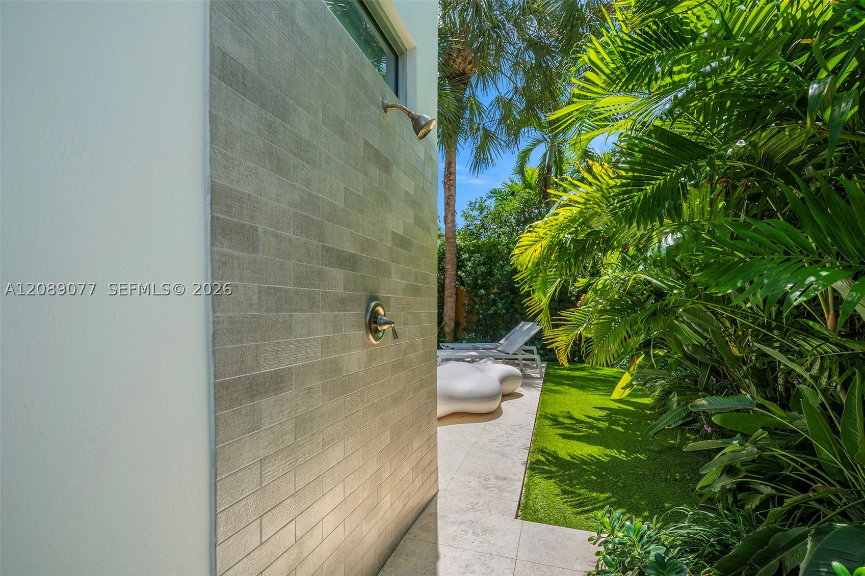 110 Venetian Way Miami Beach, FL 33139
