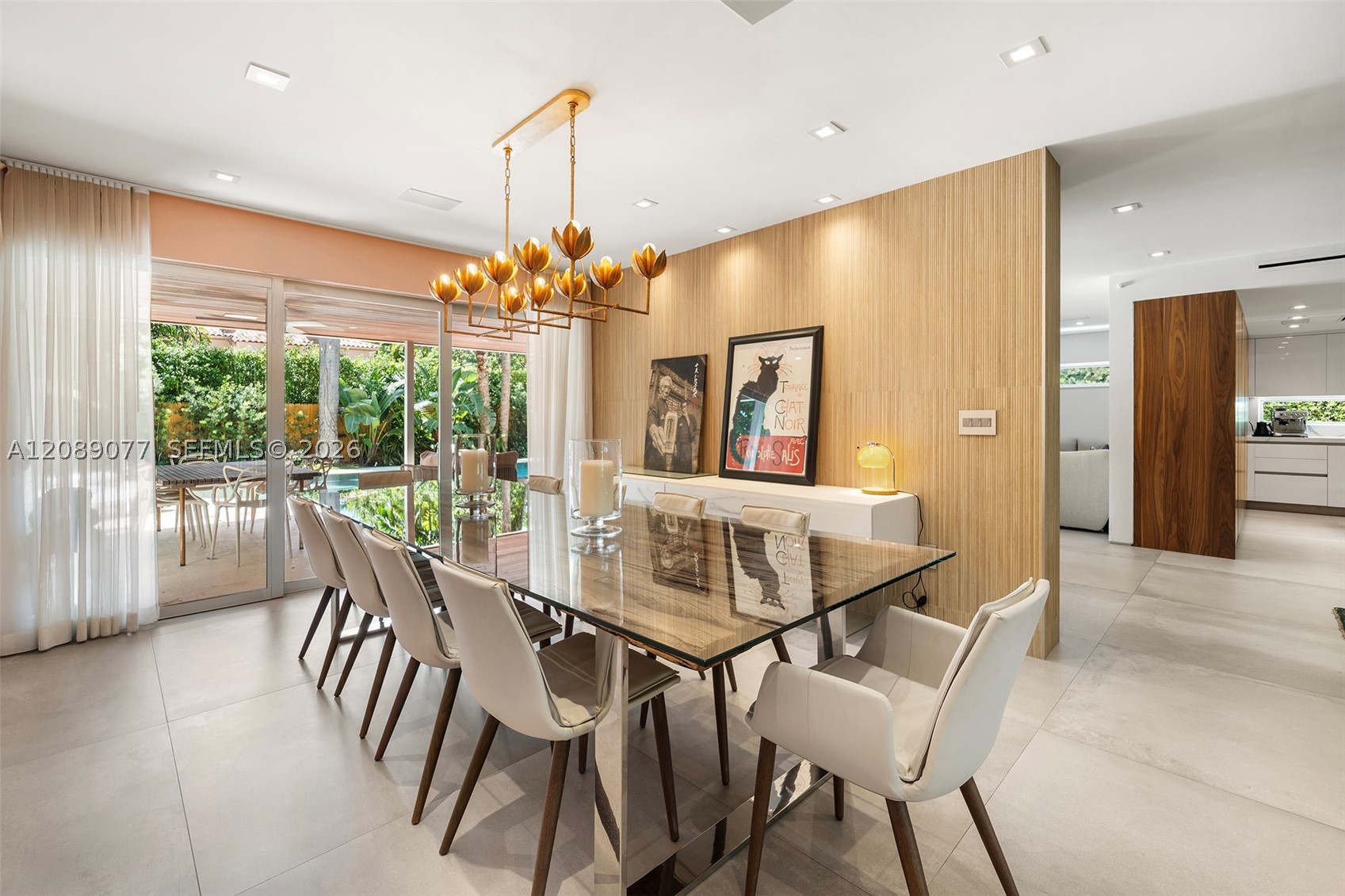 110 Venetian Way Miami Beach, FL 33139