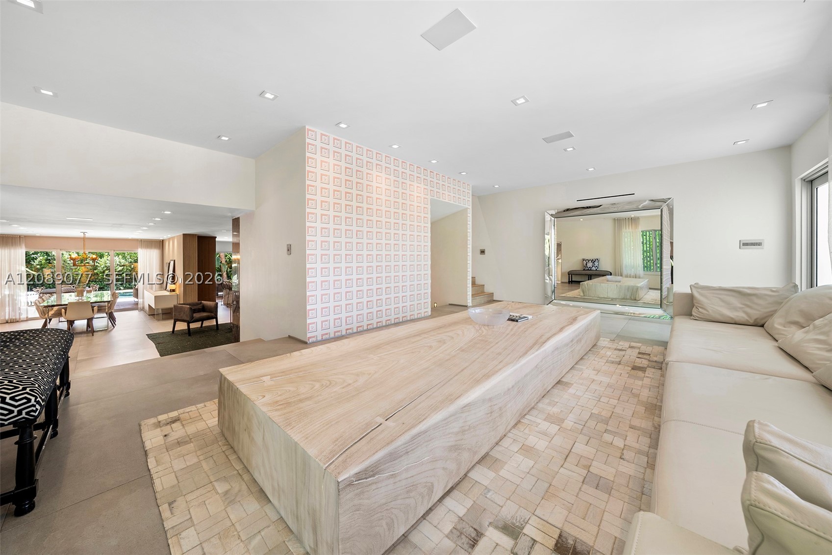 110 Venetian Way Miami Beach, FL 33139