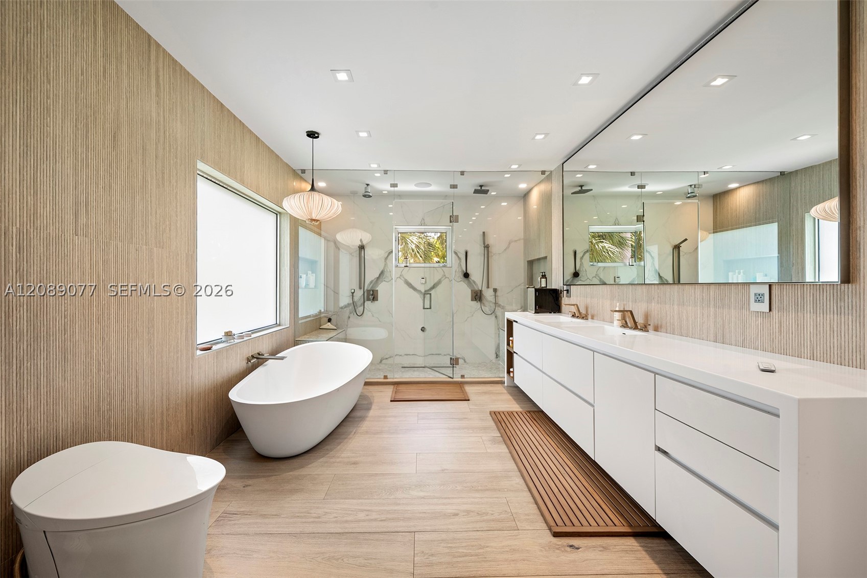 110 Venetian Way Miami Beach, FL 33139