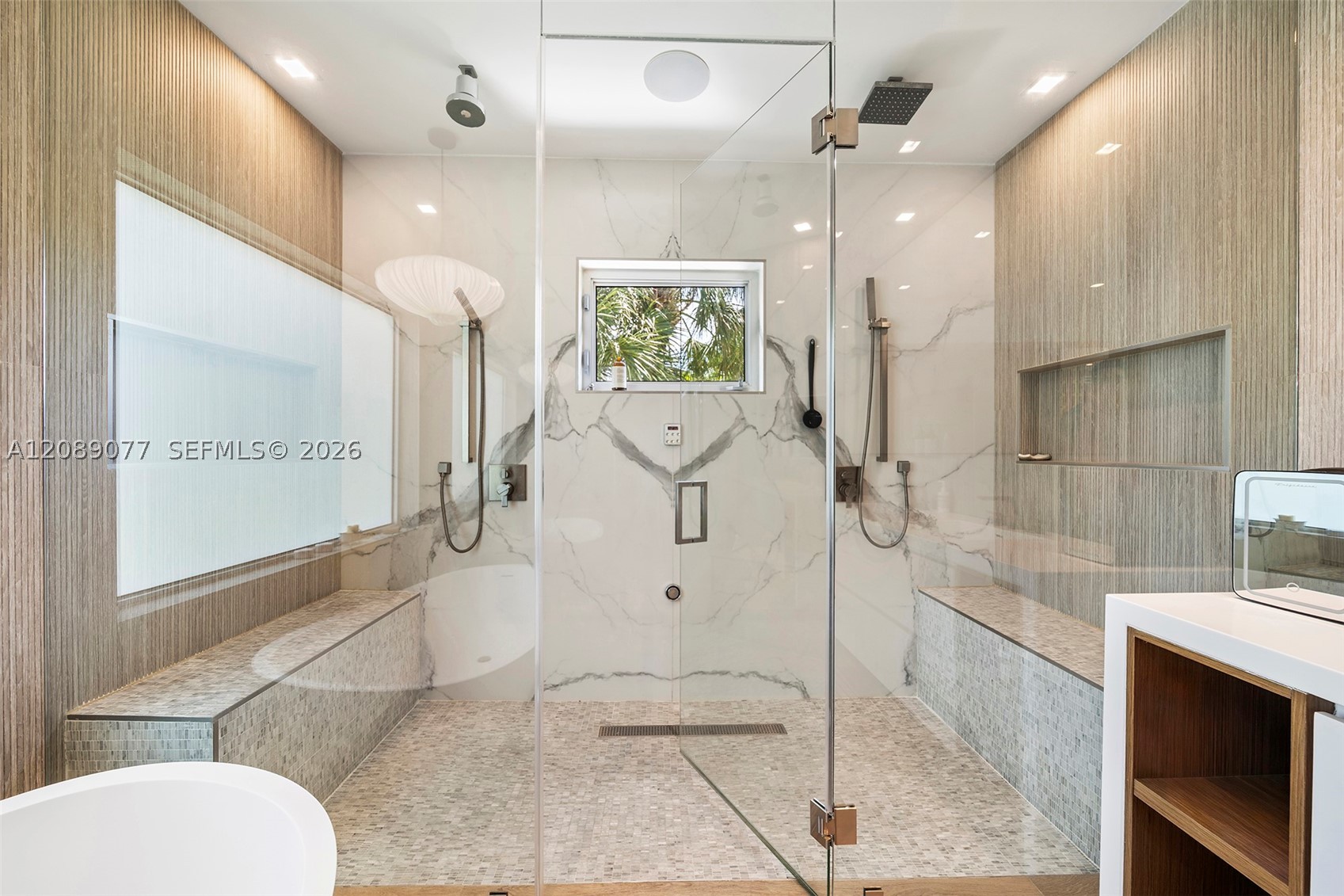 110 Venetian Way Miami Beach, FL 33139