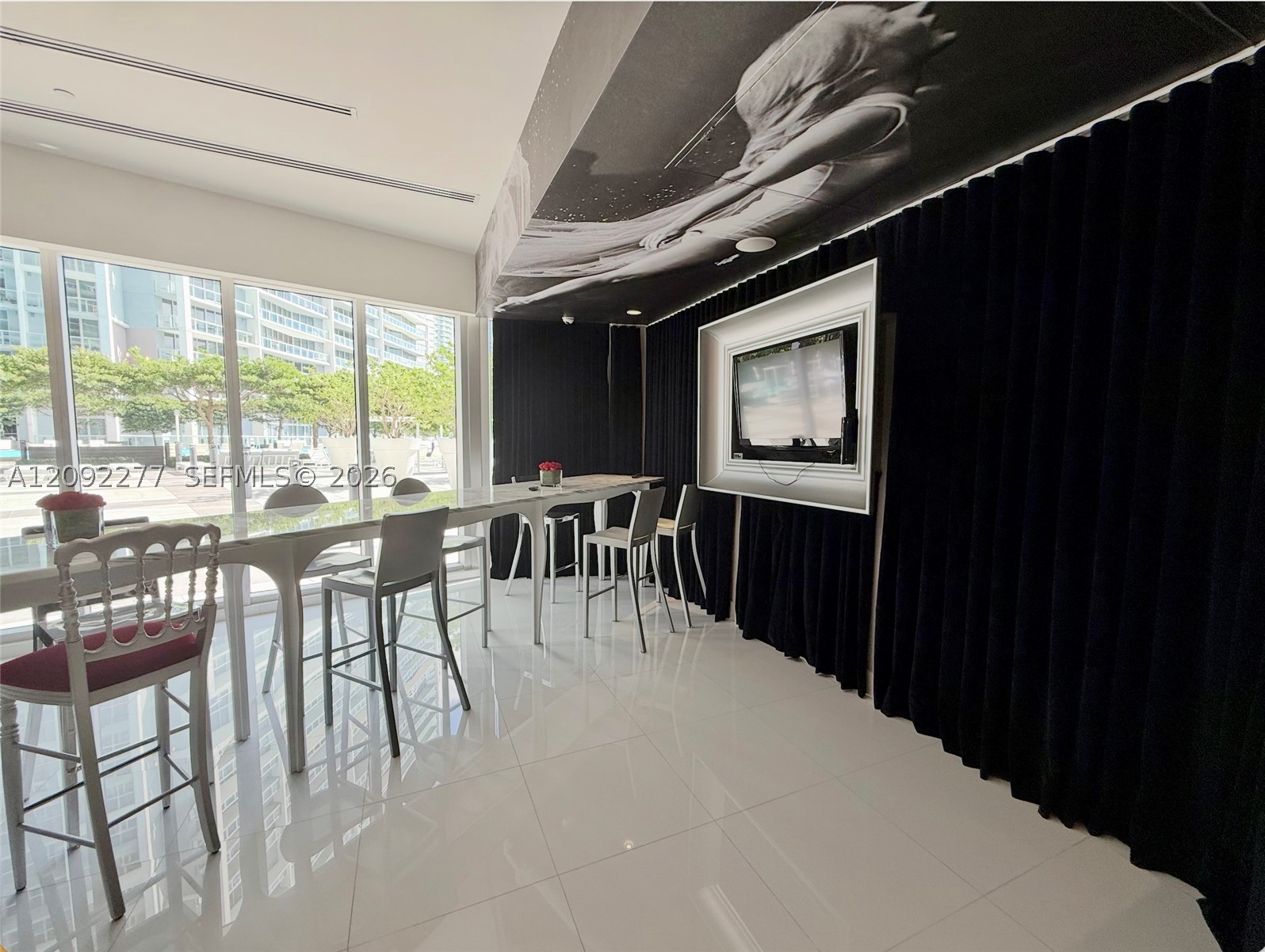 image Icon Brickell II33