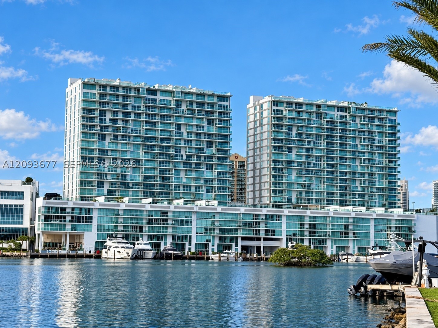 400 Sunny Isles Blvd #403