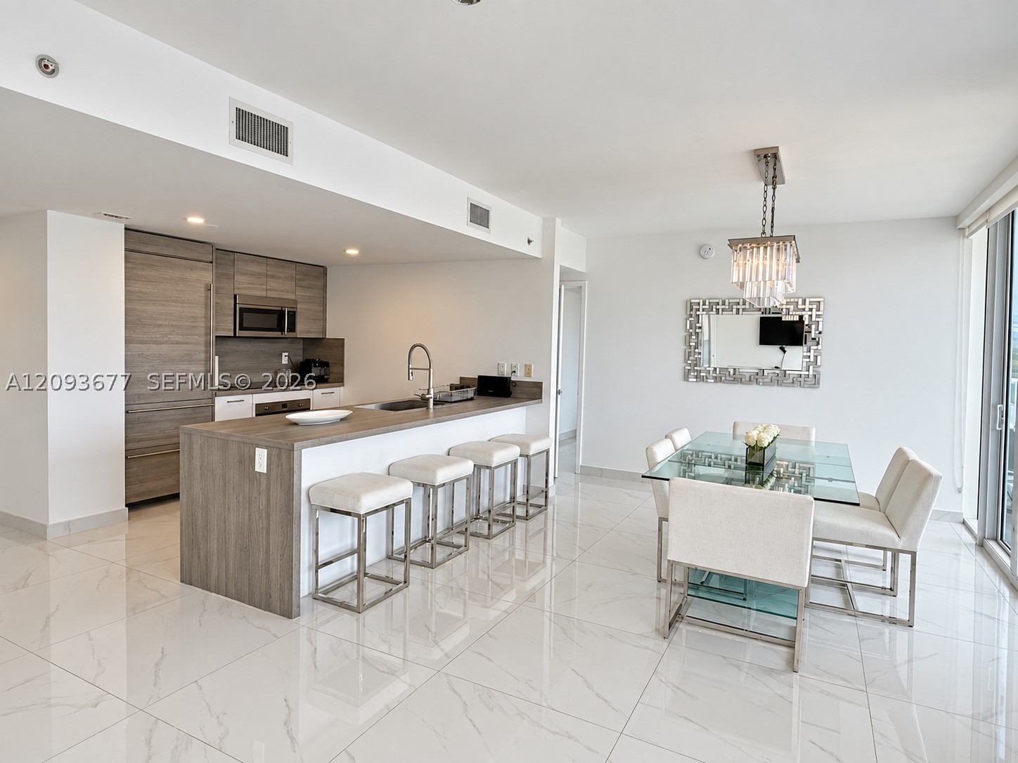 image 400 Sunny Isles10