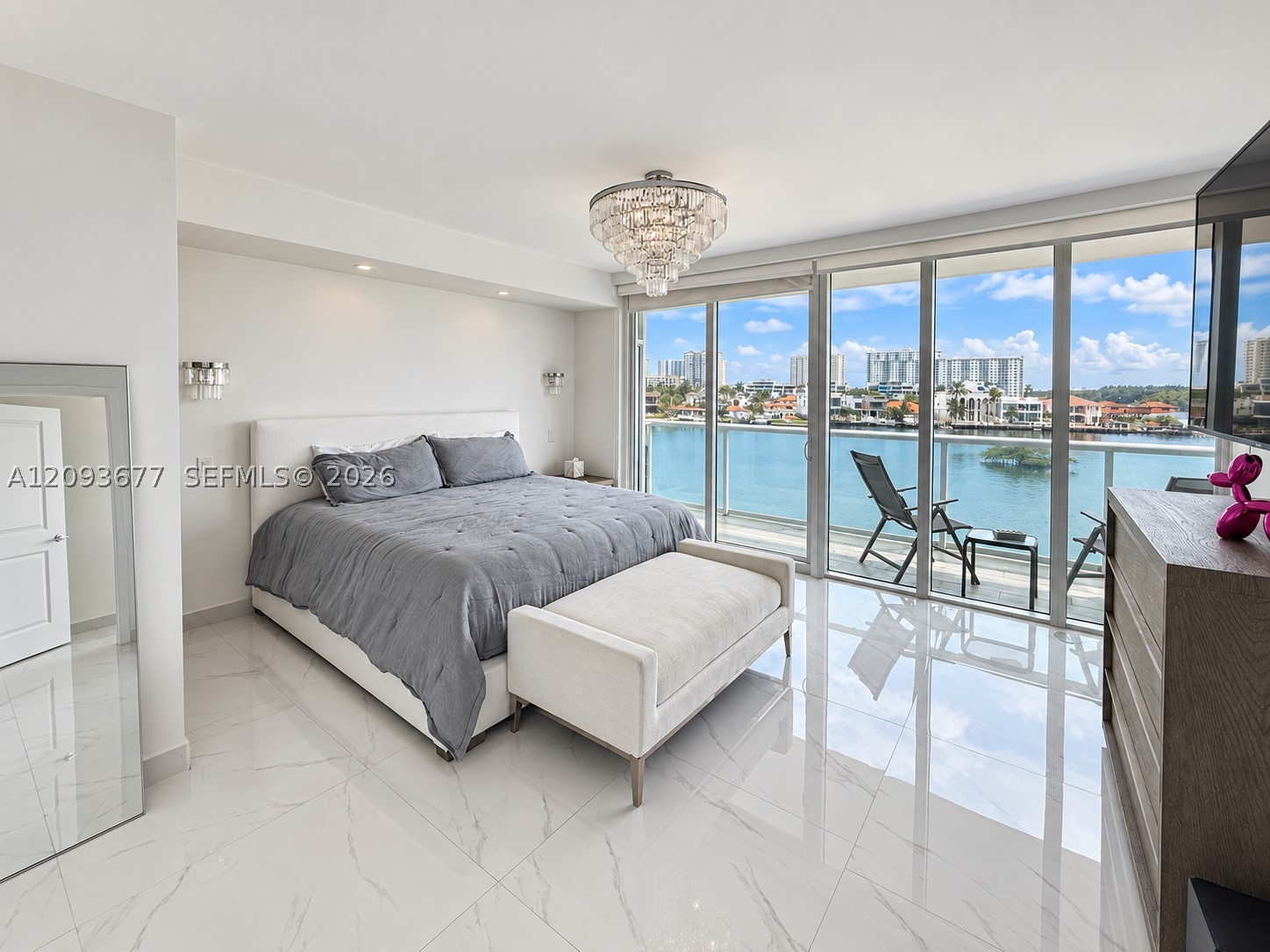 image 400 Sunny Isles17