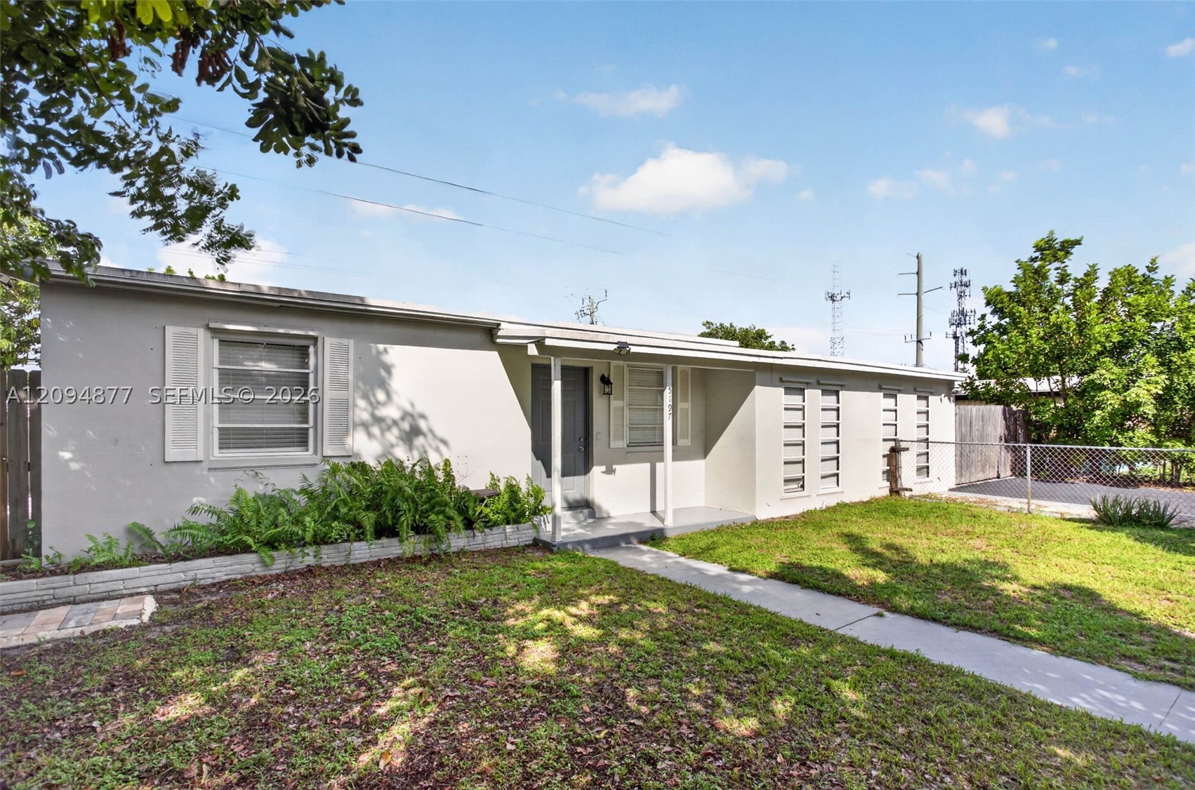 5197 NE 14th Ave