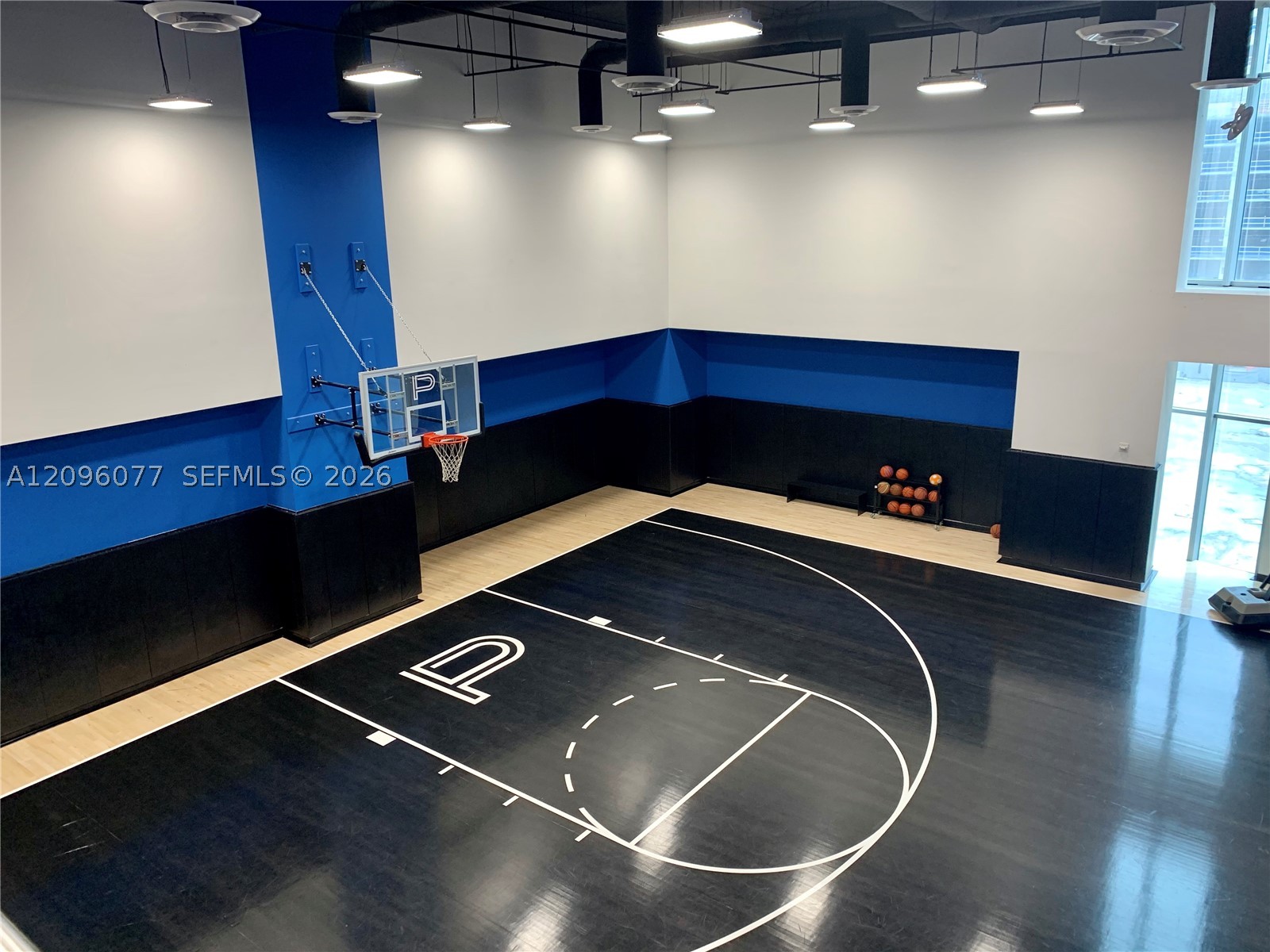851 NE 1st Ave #510 Miami, FL 33132