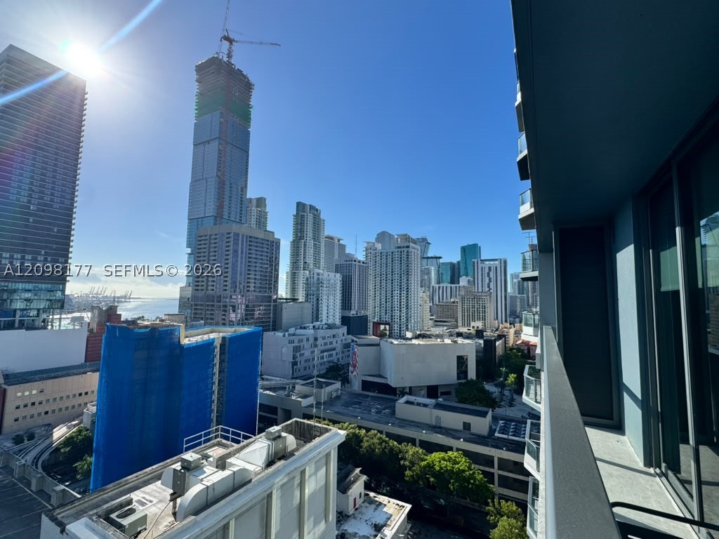 121 NE 5th St #1913 Miami, FL 33132