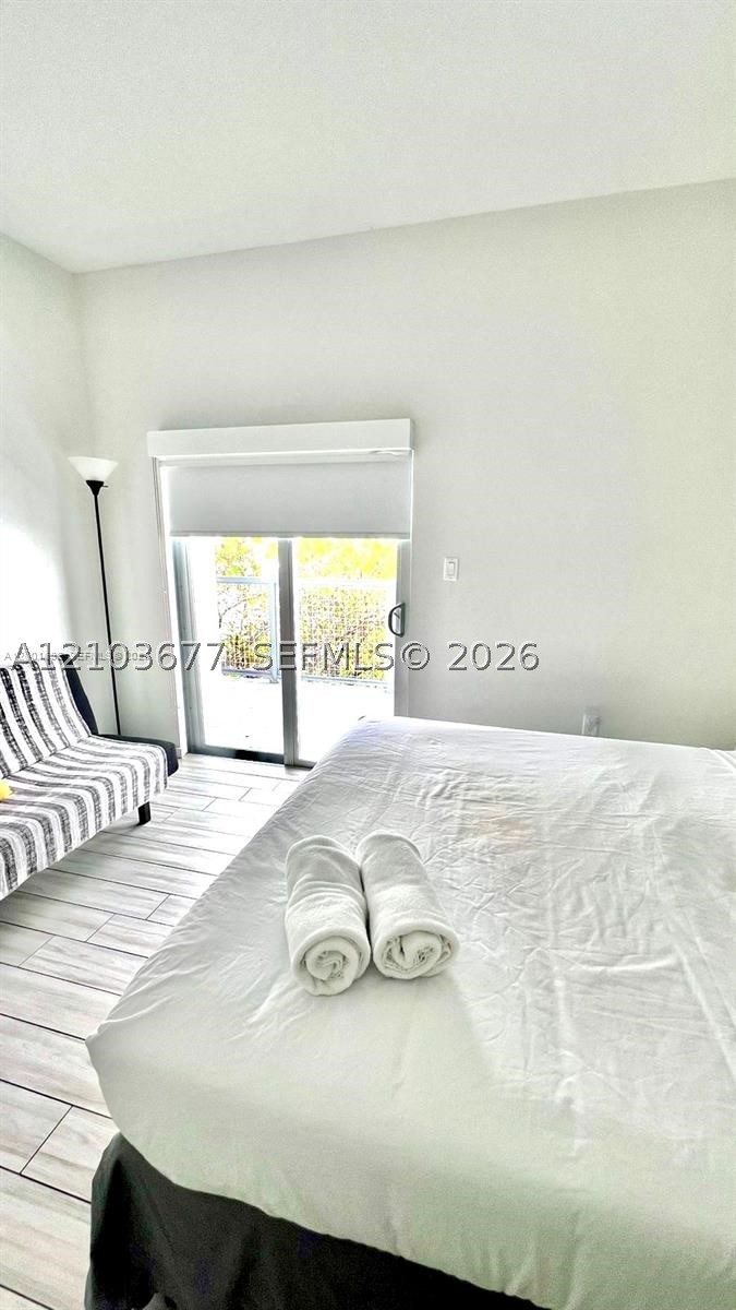 image Emilia Edgewater16