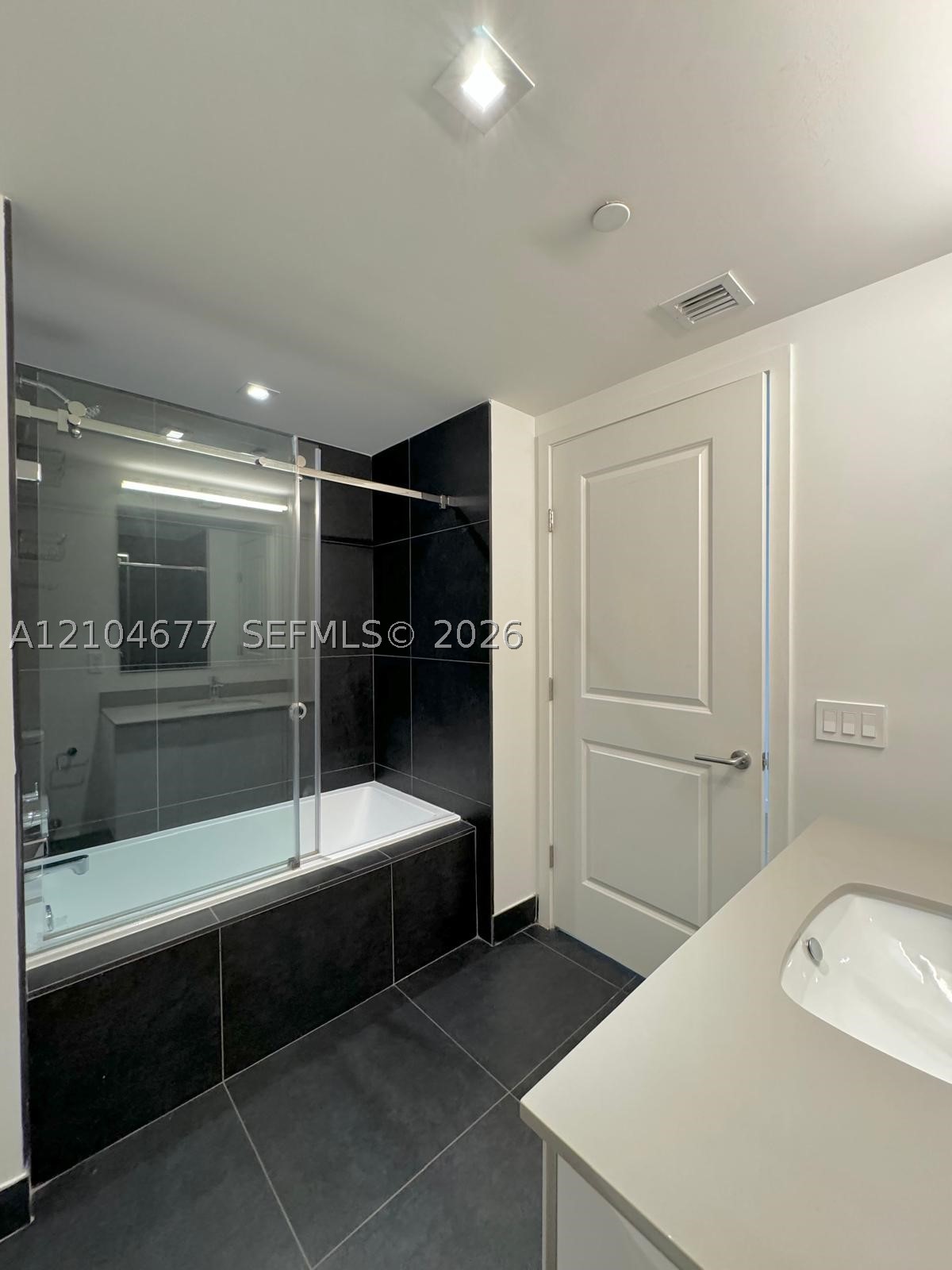 image Canvas10