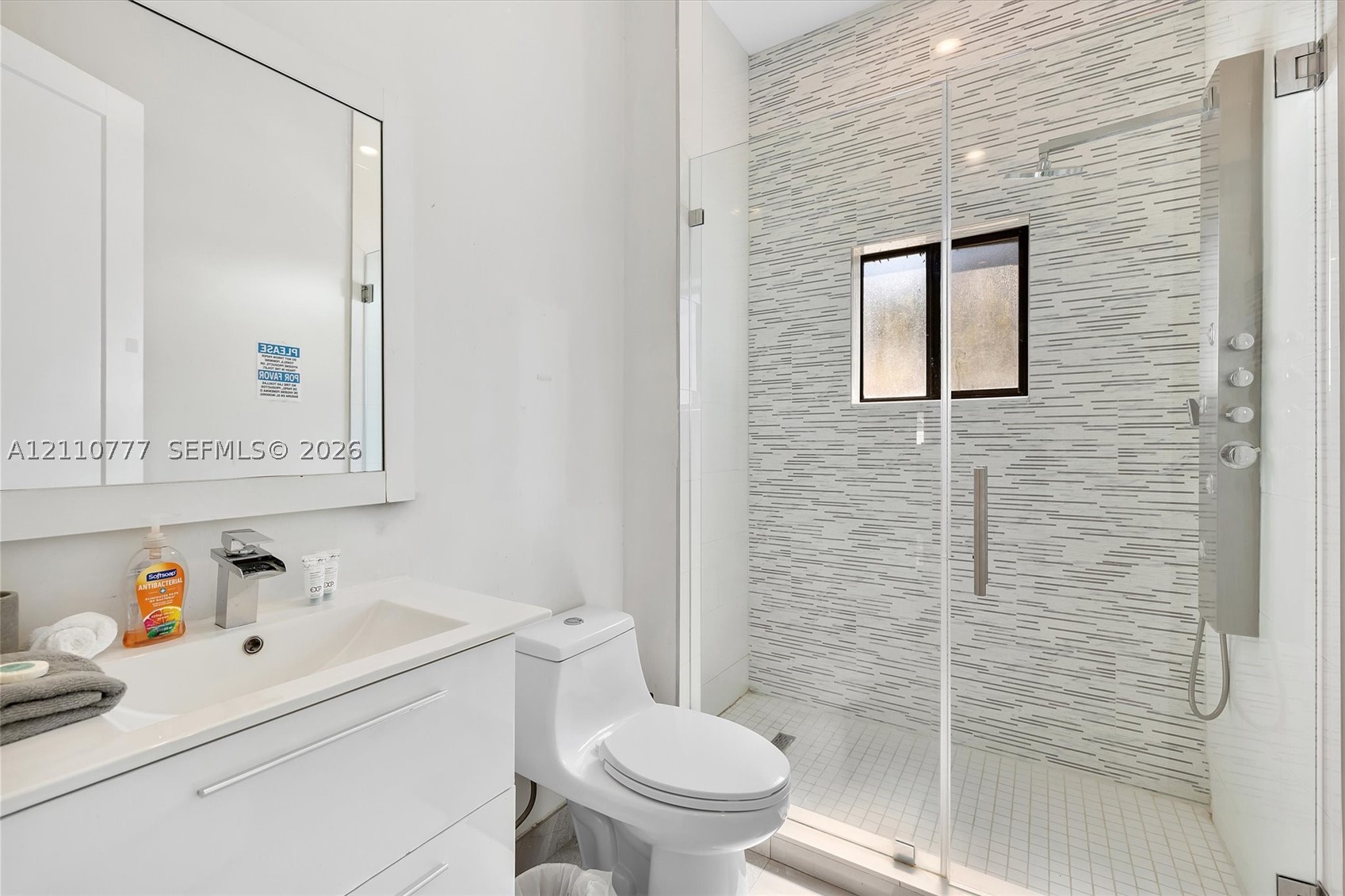 4484 SW 26th Ave Fort Lauderdale, FL 33312