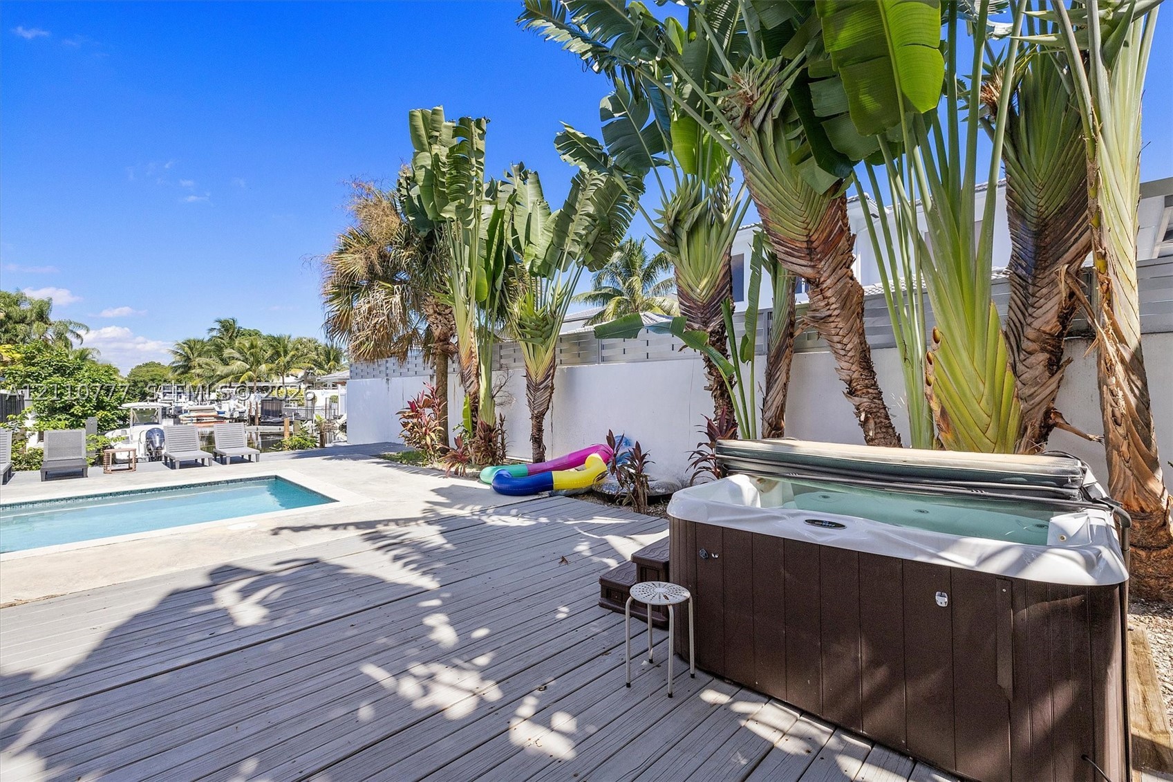 4484 SW 26th Ave Fort Lauderdale, FL 33312