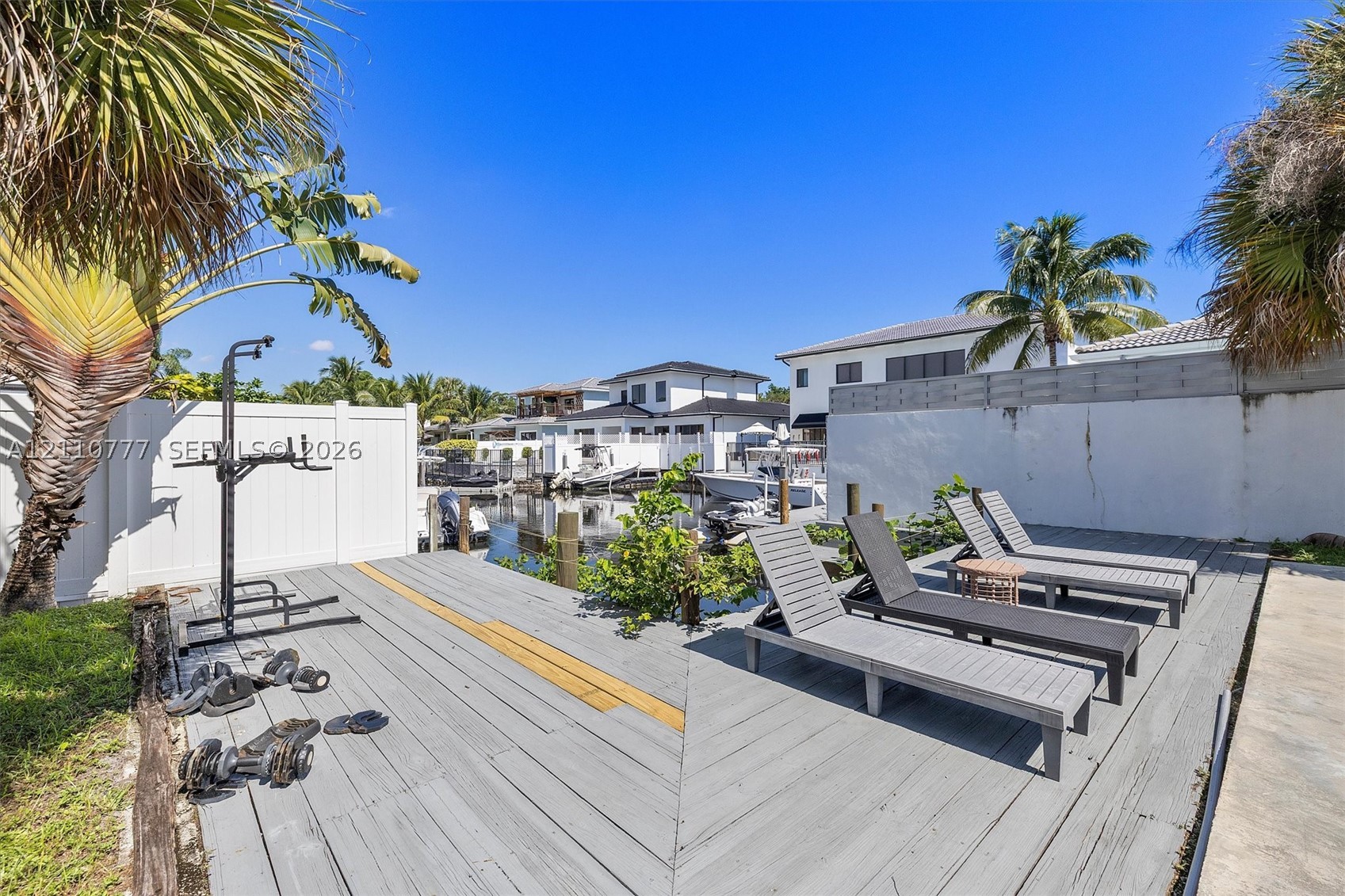 4484 SW 26th Ave Fort Lauderdale, FL 33312