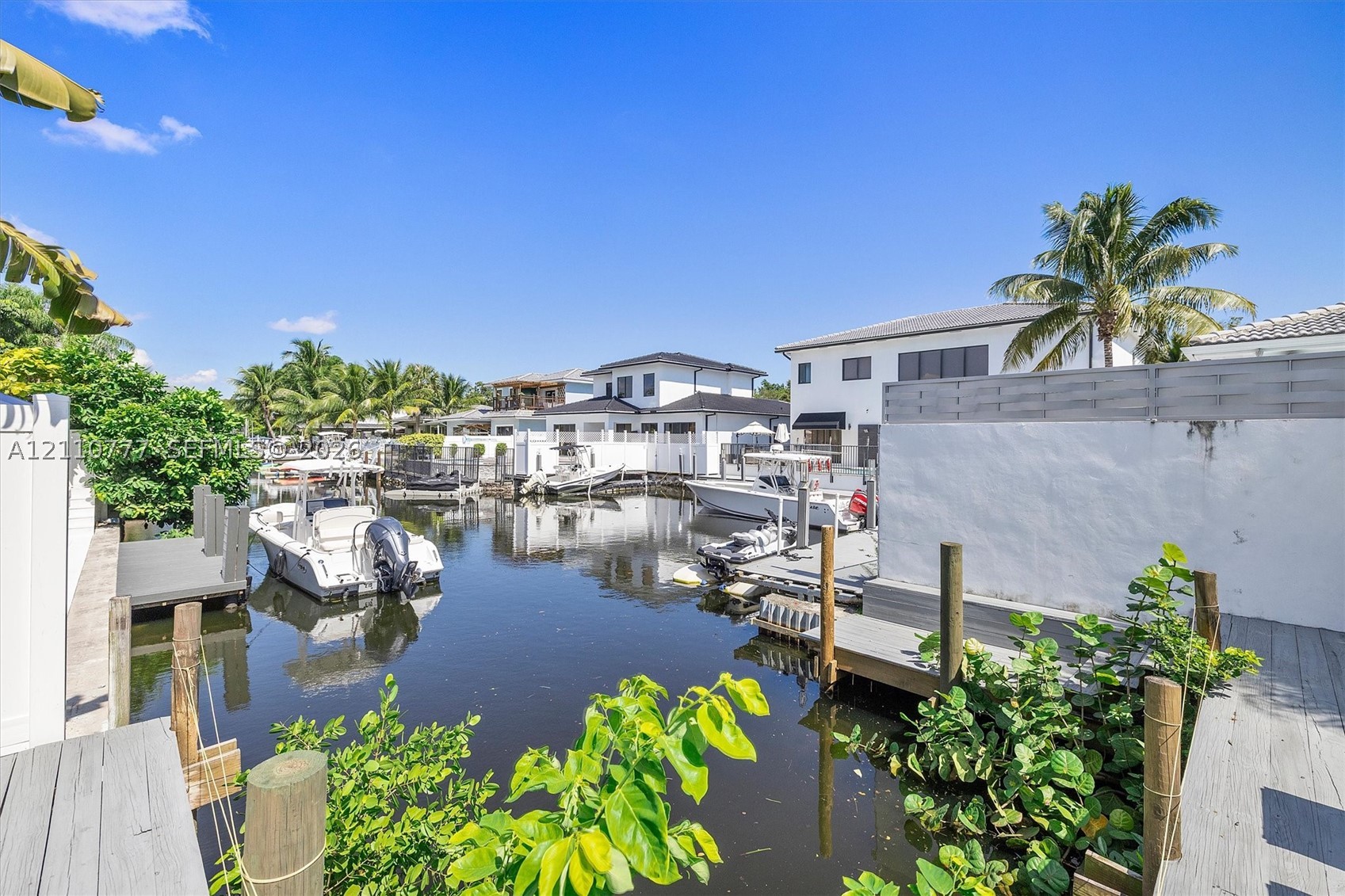 4484 SW 26th Ave Fort Lauderdale, FL 33312