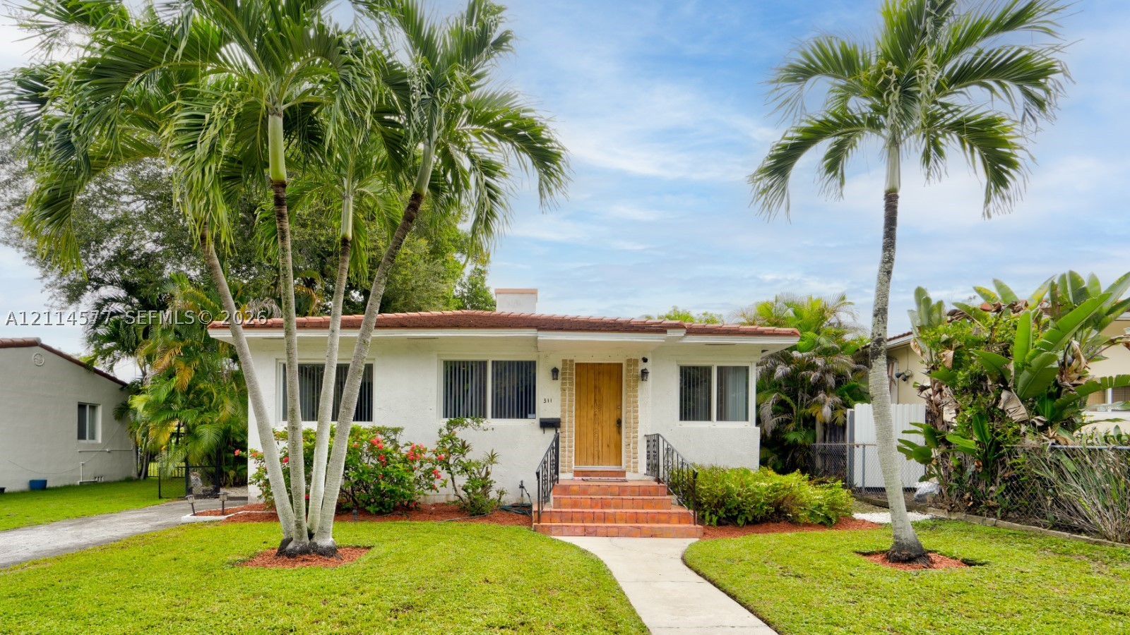 311 SW 38th Ct