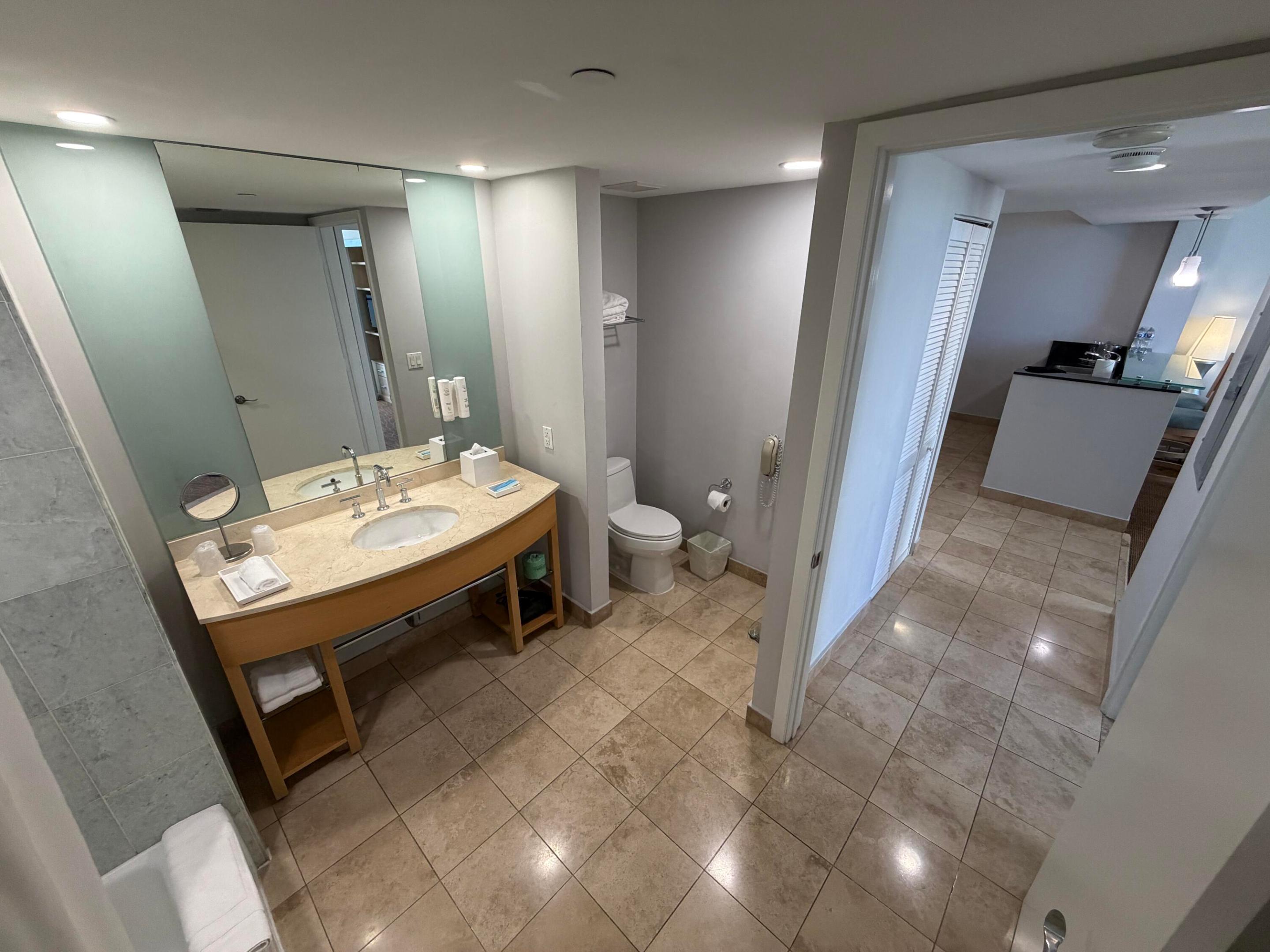 18683 Collins #2303 Sunny Isles Beach, FL 33160