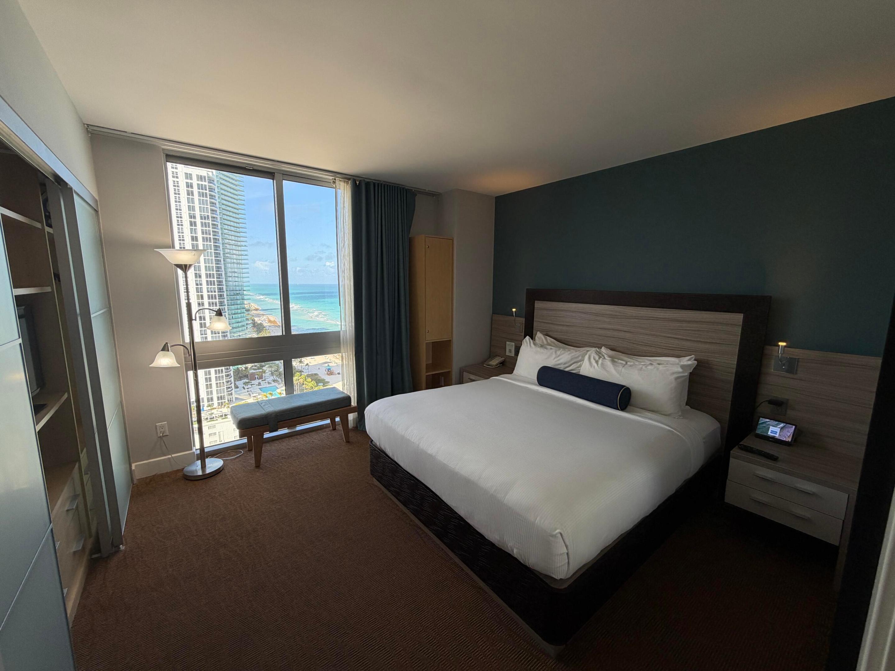 18683 Collins #2303 Sunny Isles Beach, FL 33160