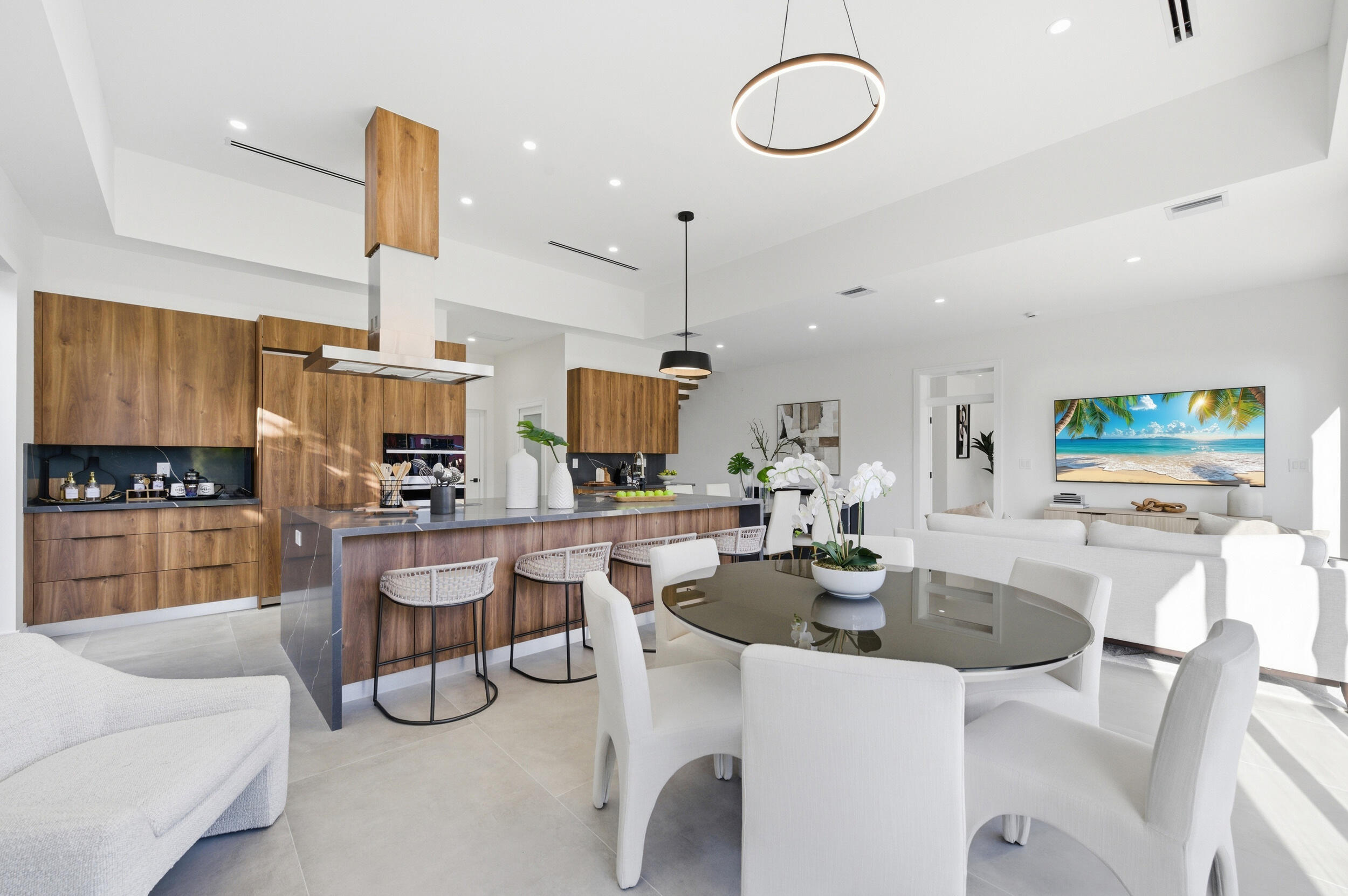 1308 Avocado Fort Lauderdale, FL 33315