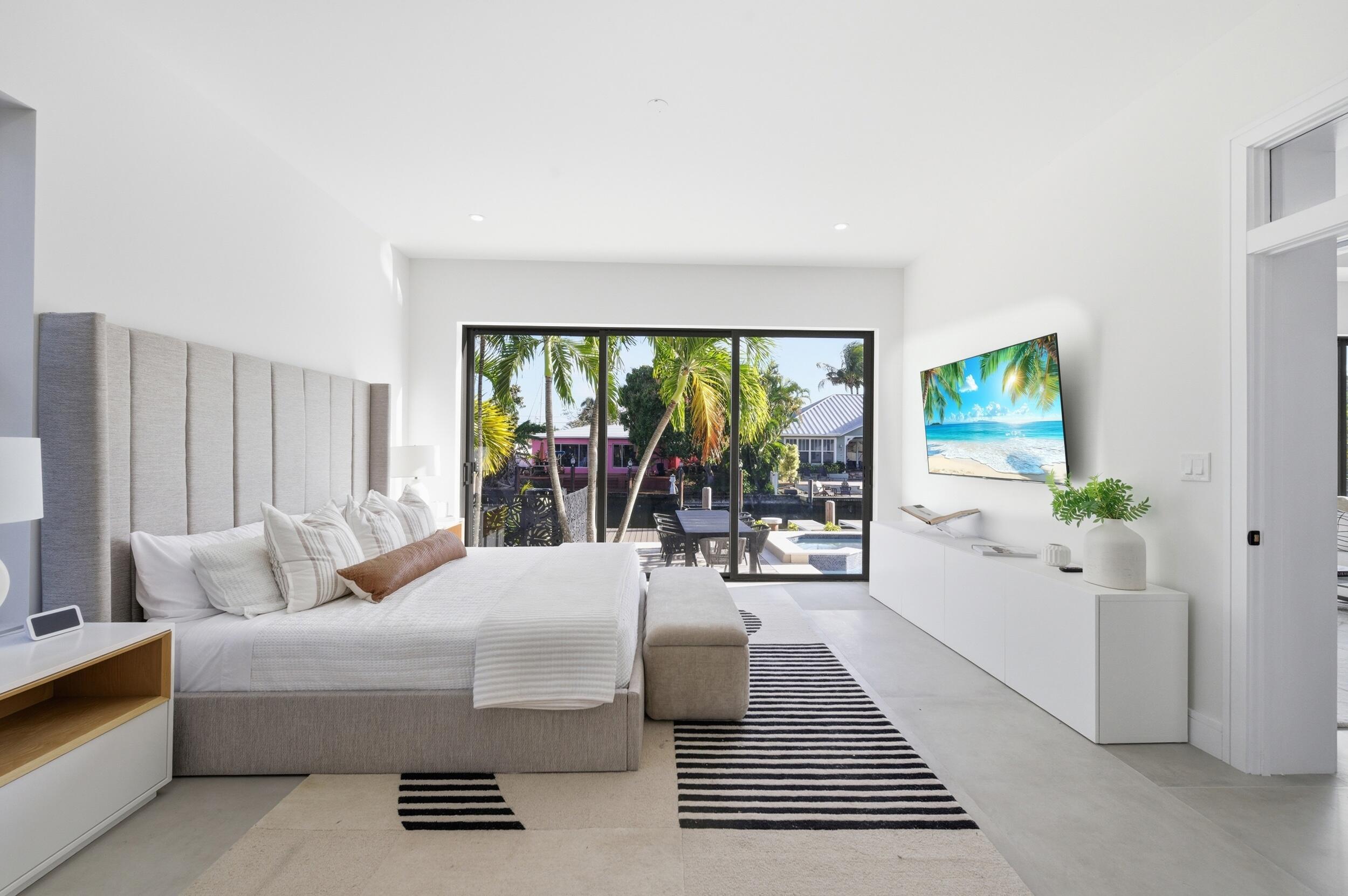 1308 Avocado Fort Lauderdale, FL 33315