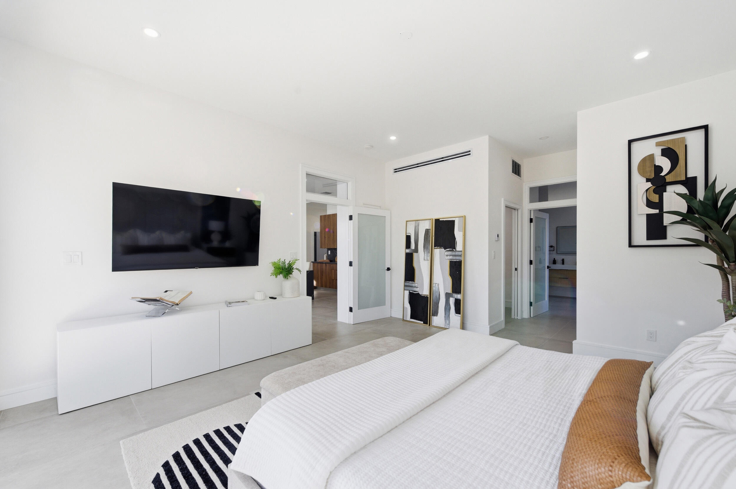 1308 Avocado Fort Lauderdale, FL 33315