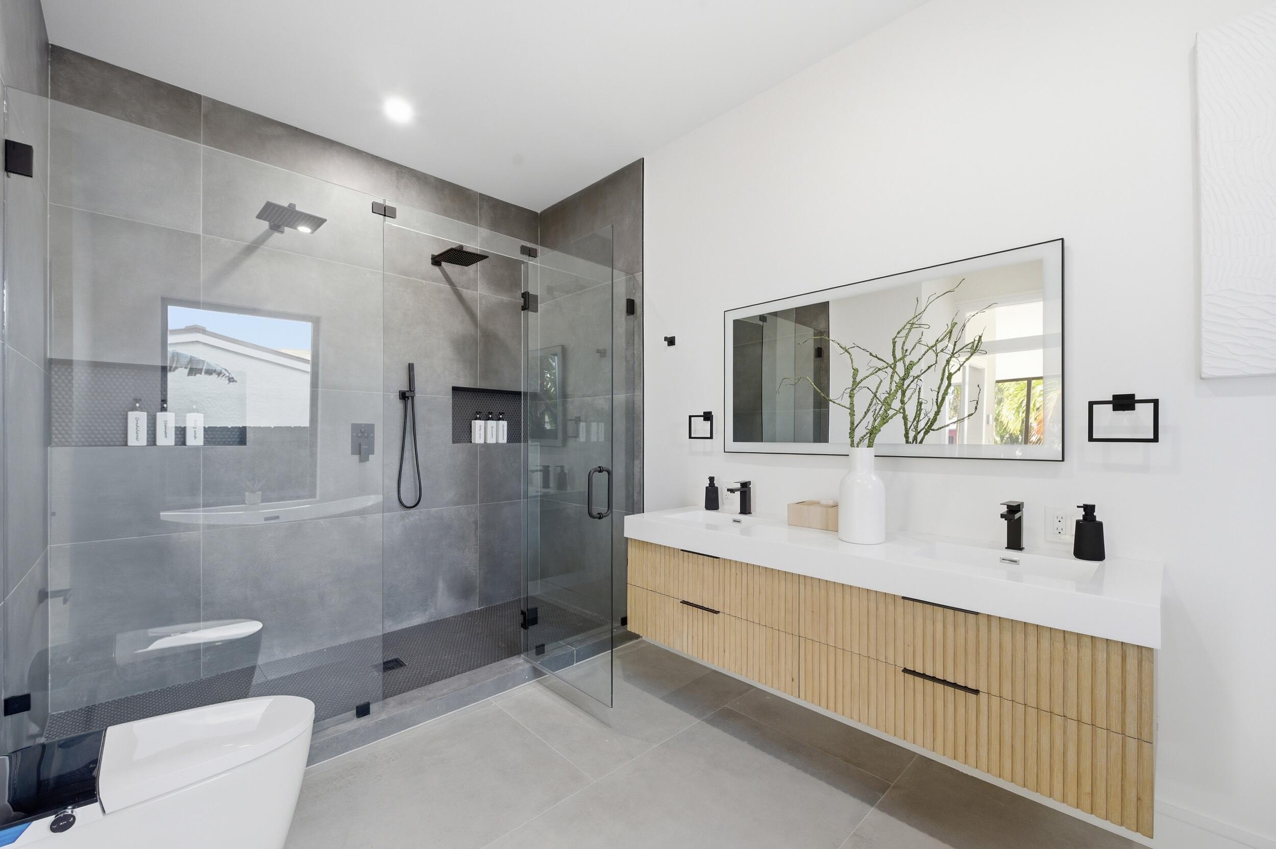 1308 Avocado Fort Lauderdale, FL 33315