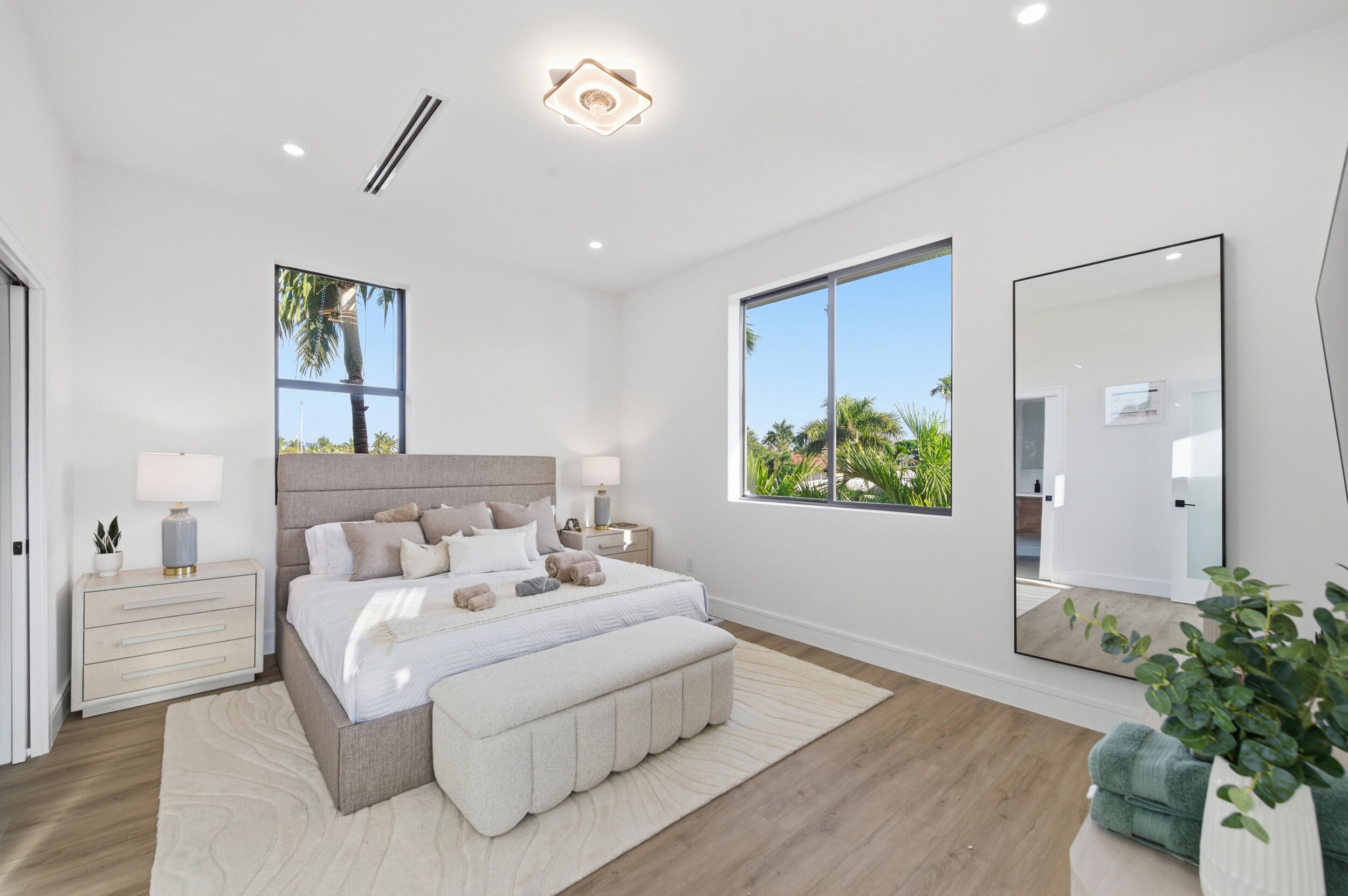 1308 Avocado Fort Lauderdale, FL 33315