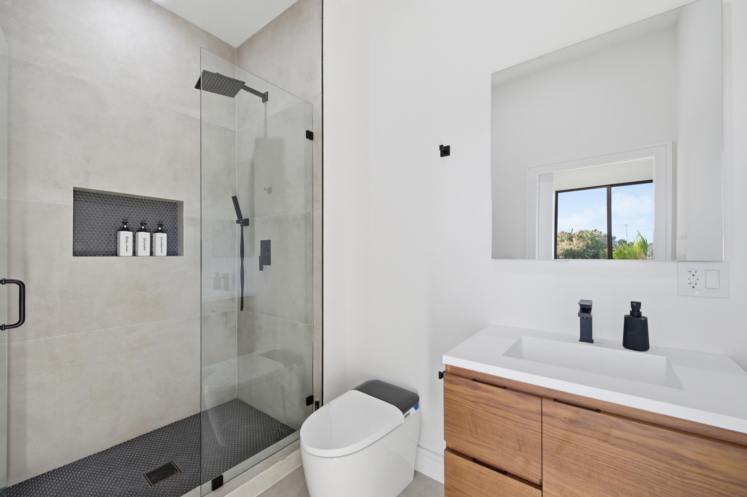 1308 Avocado Fort Lauderdale, FL 33315