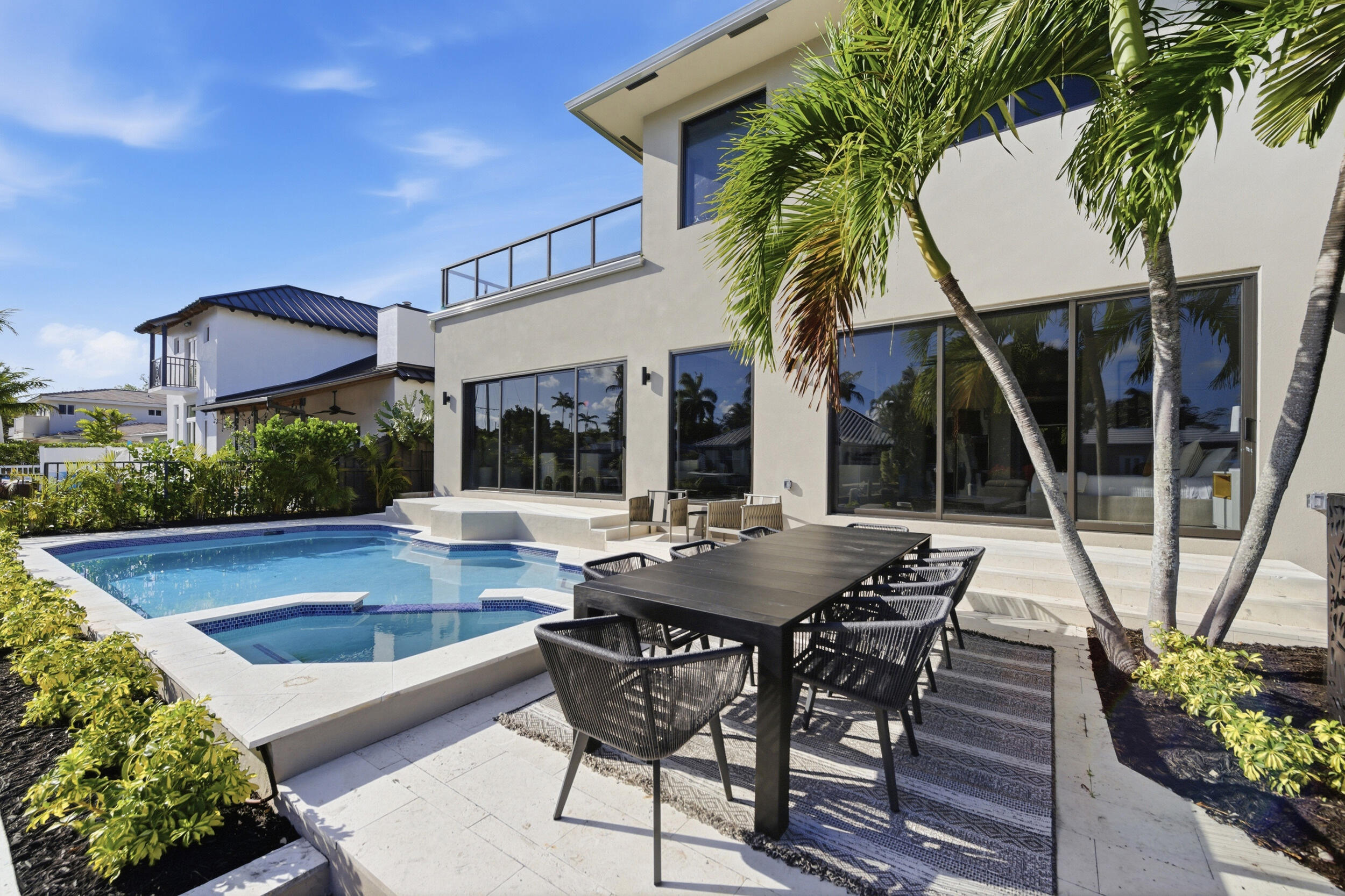 1308 Avocado Fort Lauderdale, FL 33315