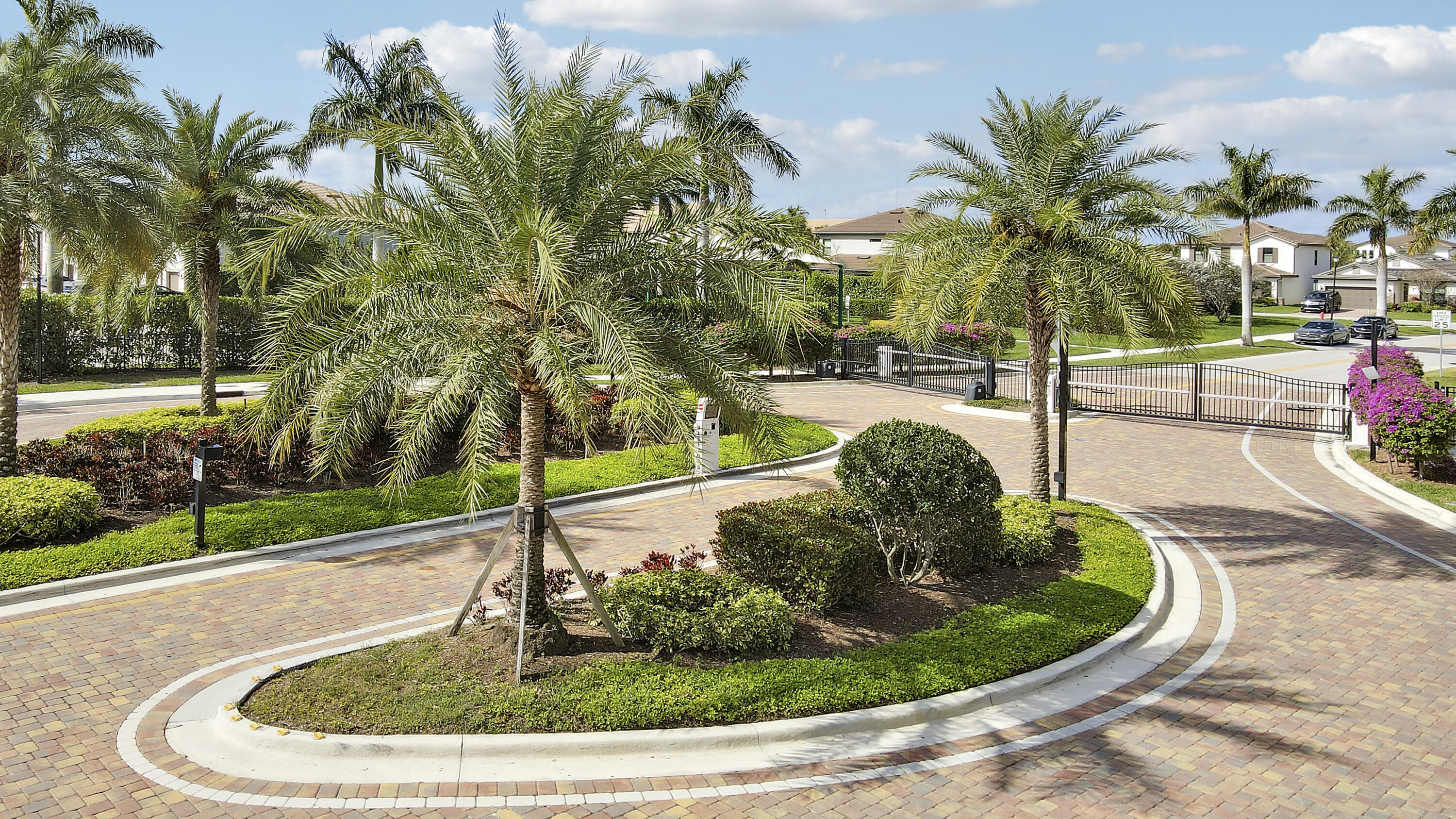 4795 Chantilly Wellington, FL 33467