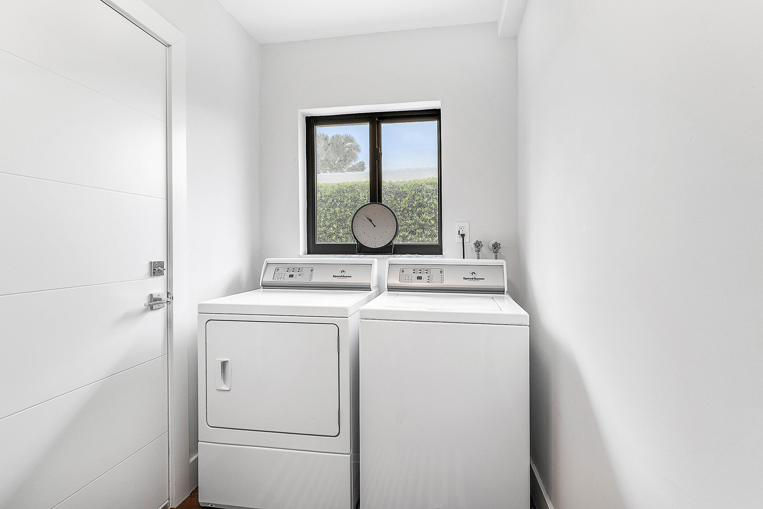 1250 NE 27th Pompano Beach, FL 33062