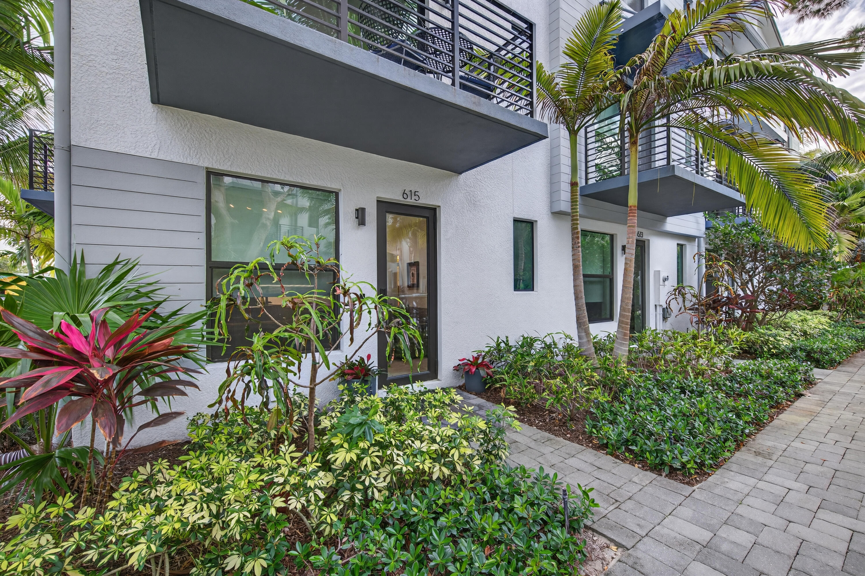 615 NE 22nd Wilton Manors, FL 33305