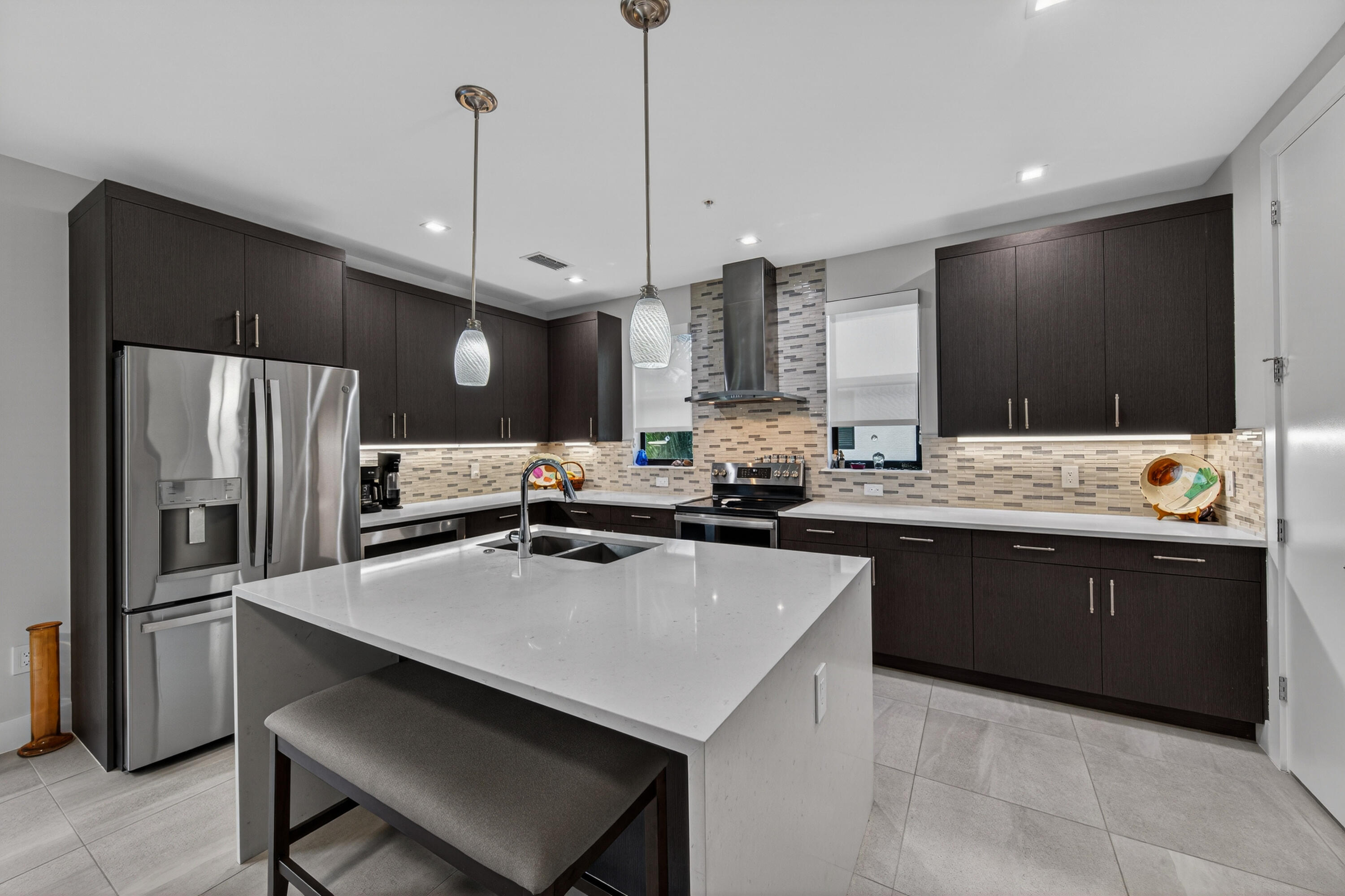 615 NE 22nd Wilton Manors, FL 33305