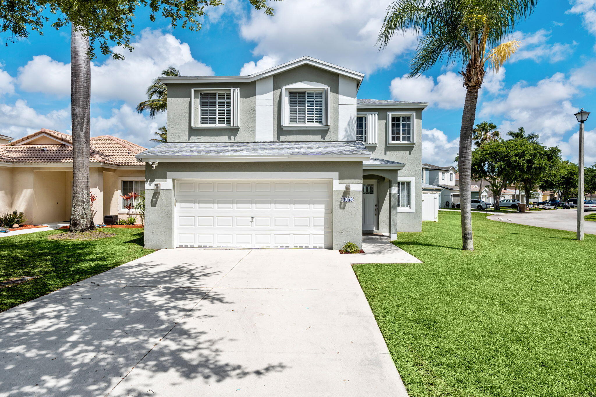 4659 SW 12th