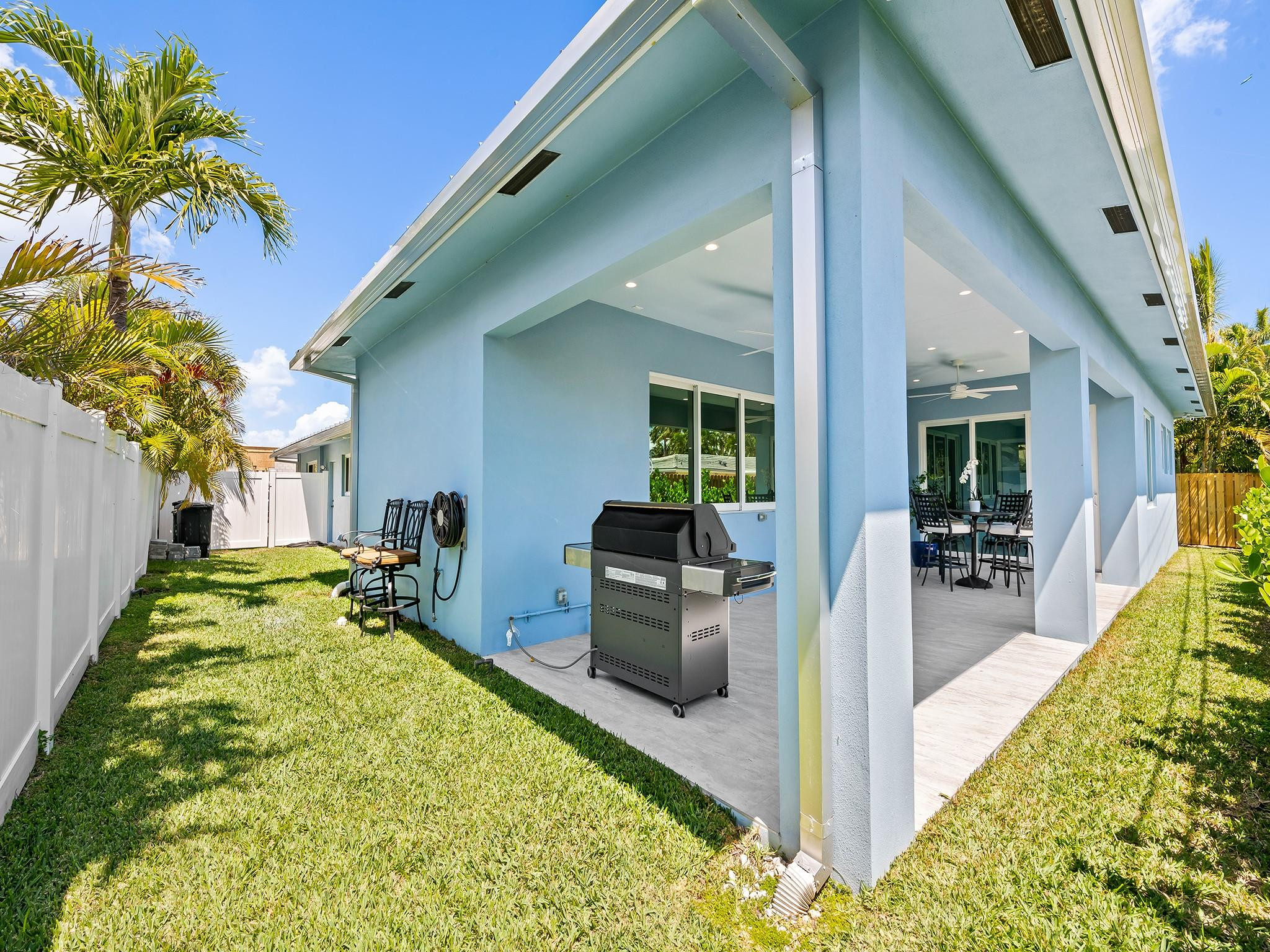 2754 NE 31st Lighthouse Point, FL 33064