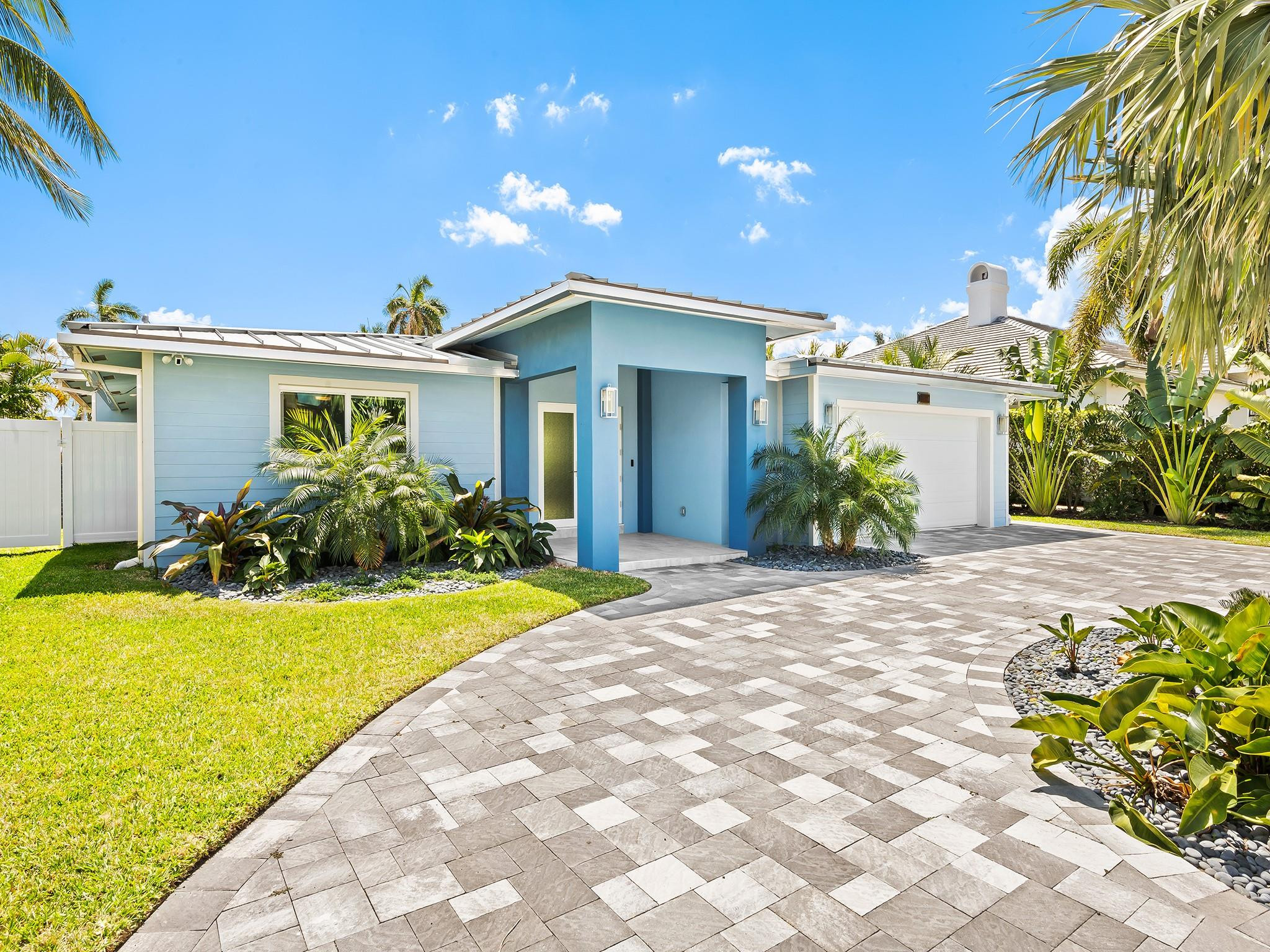 2754 NE 31st Lighthouse Point, FL 33064